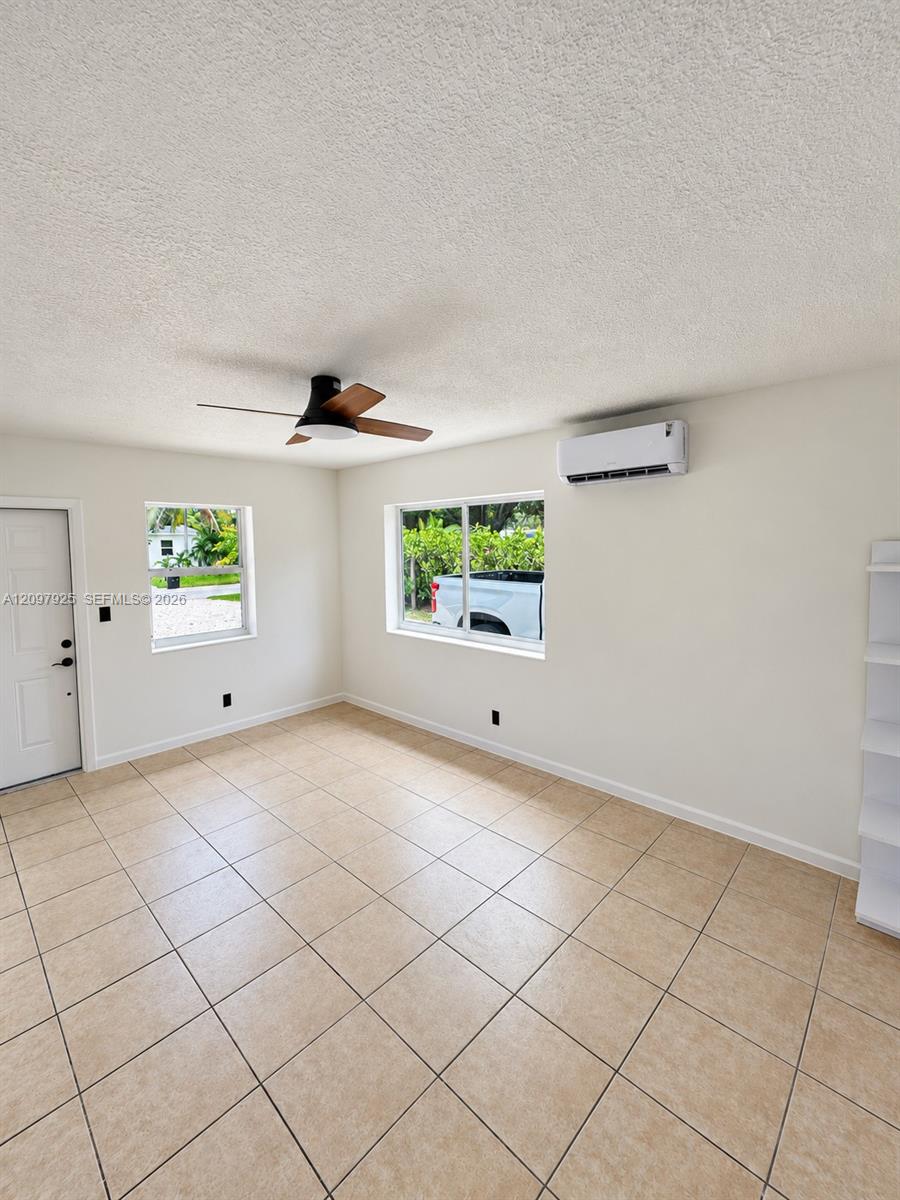 Ver detalles / 1074 sq. ft. $ 2026-09-30 0 foto