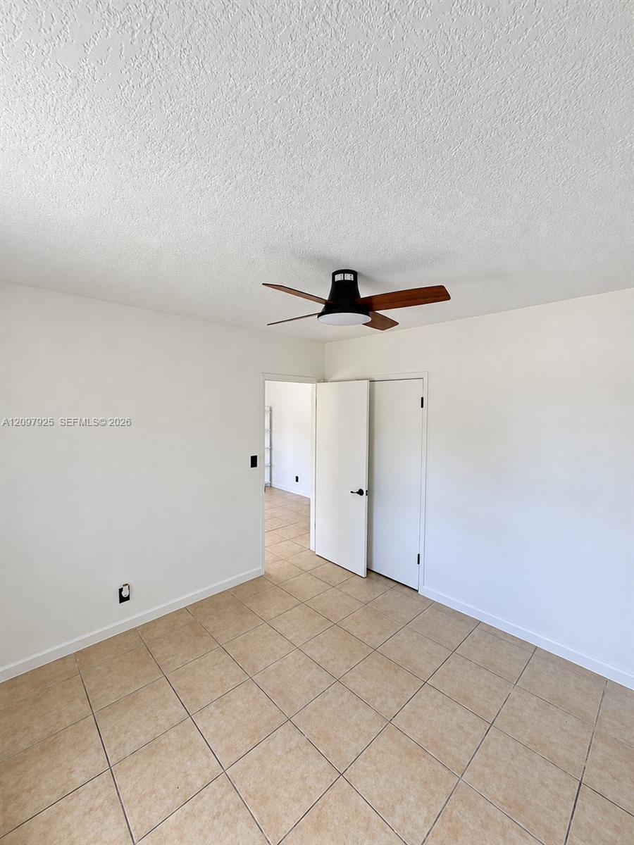 Ver detalles / 1074 sq. ft. $ 2026-09-30 0 foto