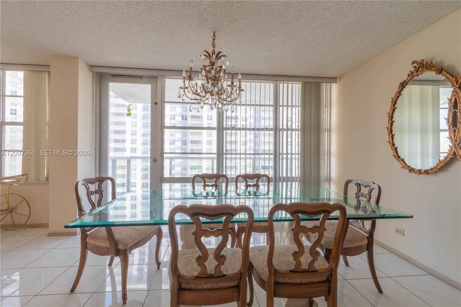 See details 911 1 / 2 938 sq. ft. $ 2026-09-30 0 Photo
