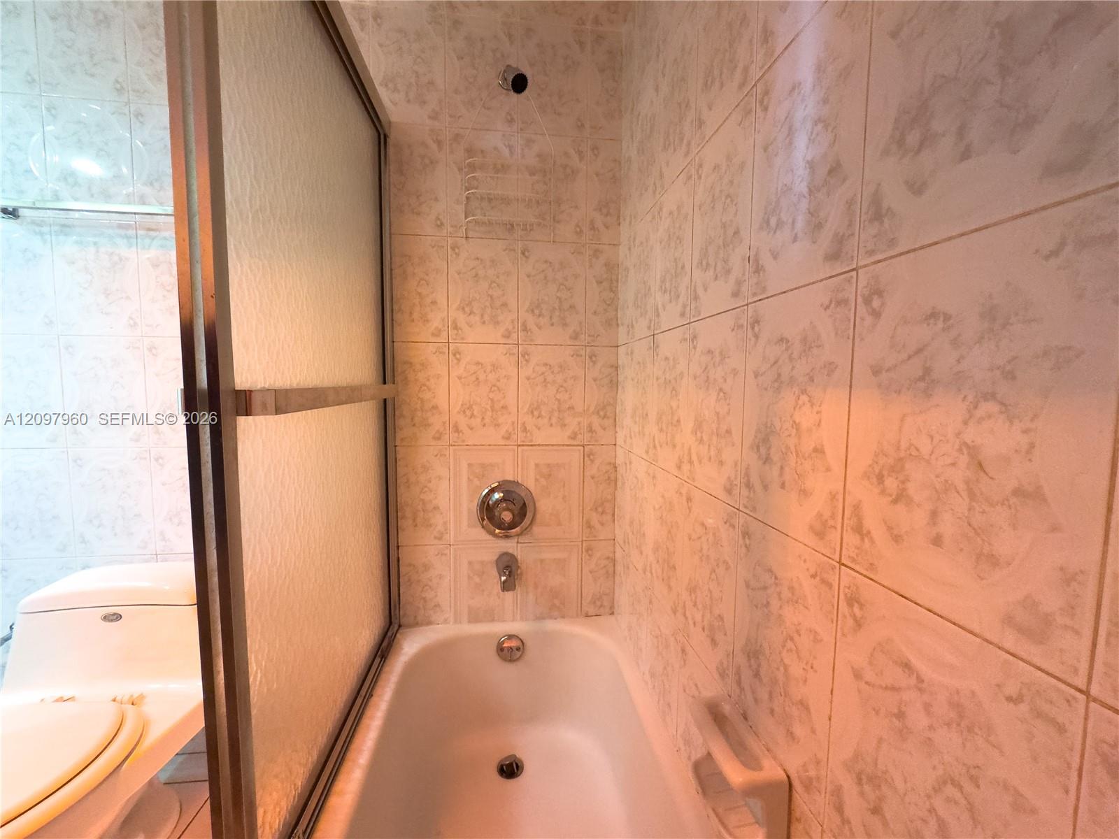 See details 911 1 / 2 938 sq. ft. $ 2026-09-30 0 Photo