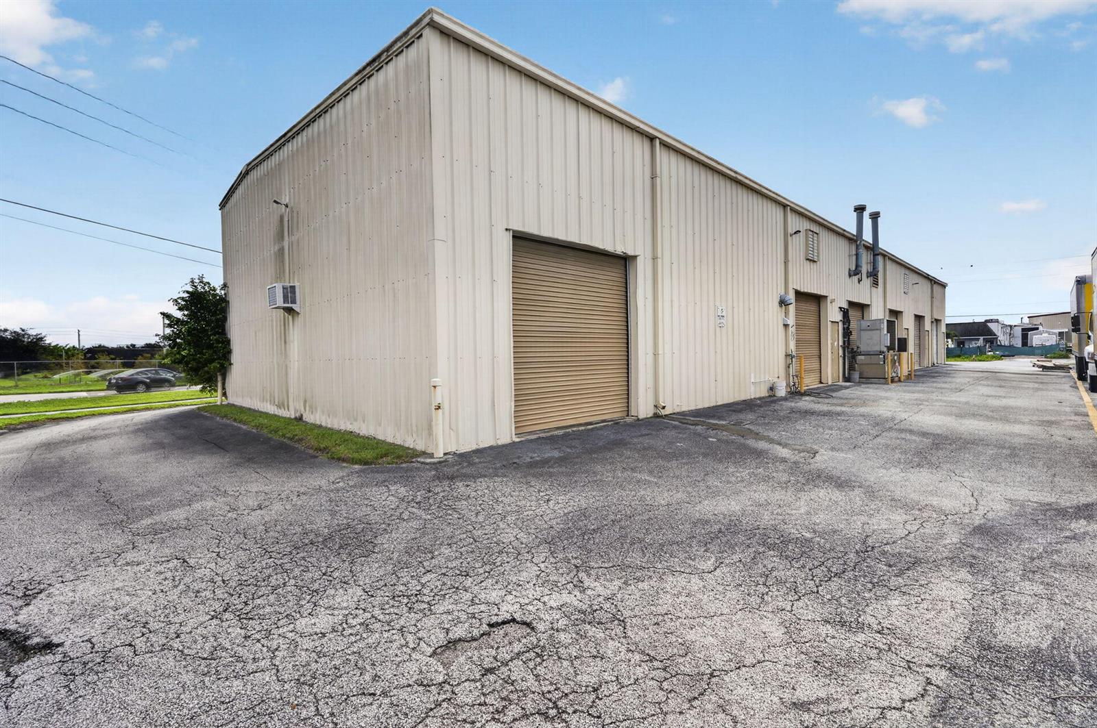 See details / 0 sq. ft. $ 2026-10-01 0 Photo
