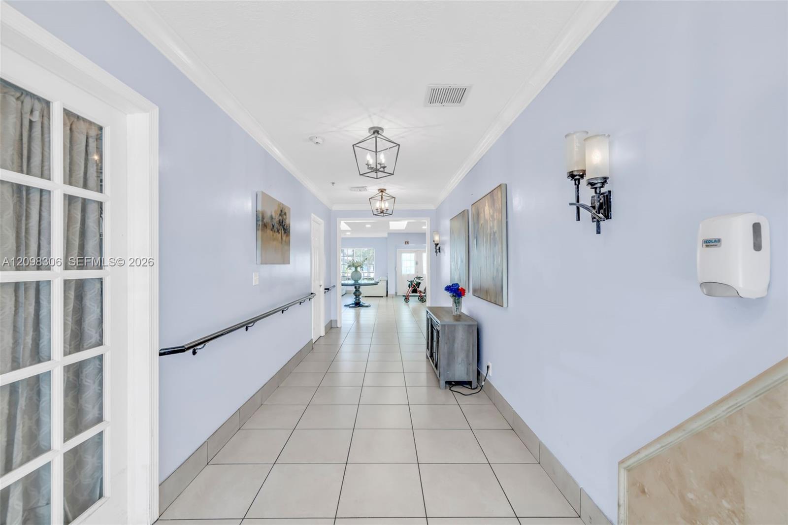   /   кв.футов $ 2026-09-30 0 Фото