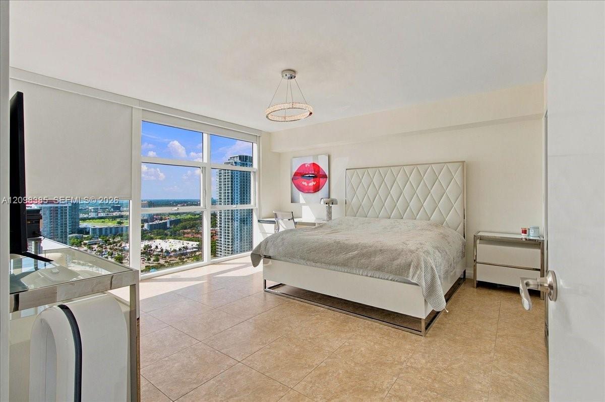 3607 1 / 1 871 sq. ft. $ 2026-09-30 0 foto
