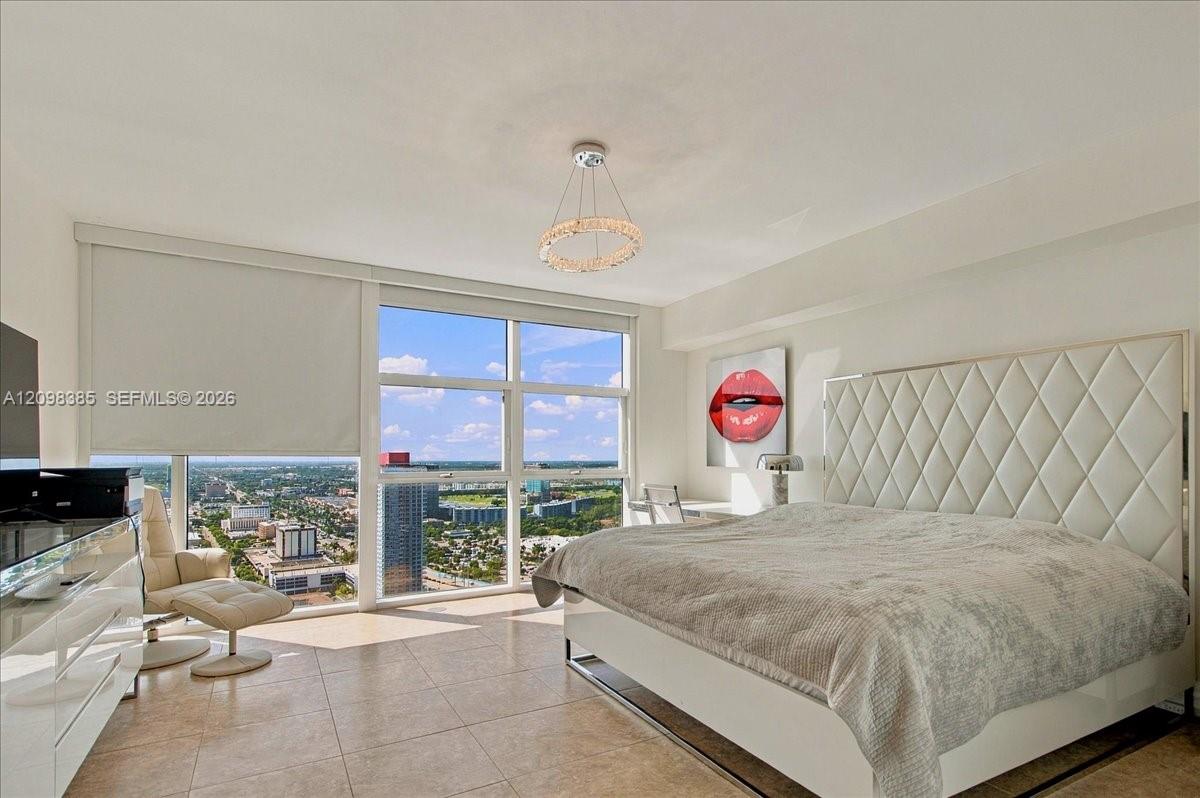 3607 1 / 1 871 sq. ft. $ 2026-09-30 0 foto