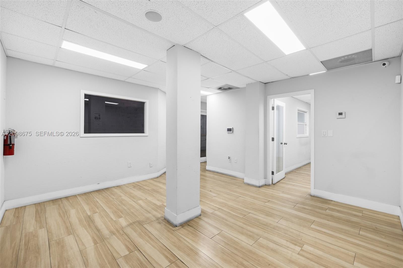 17  /   sq. ft. $ 2026-10-01 0 Photo