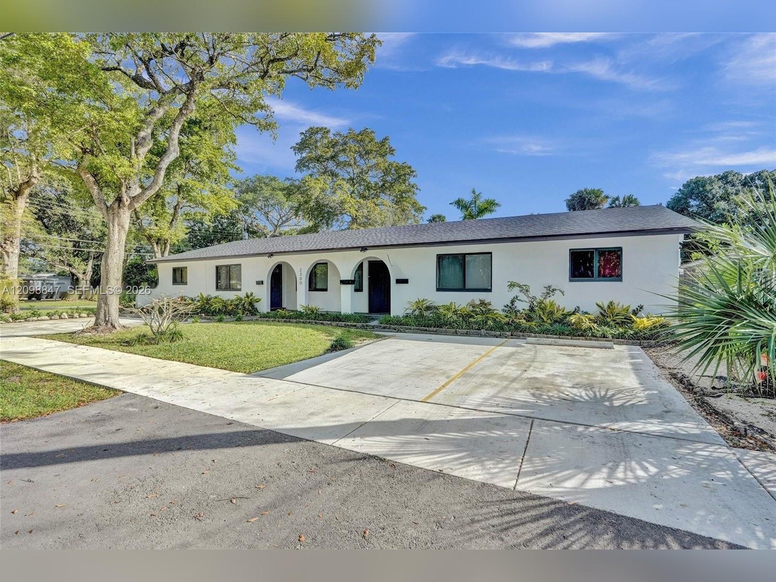 See details / 2583 sq. ft. $ 2026-10-01 0 Photo