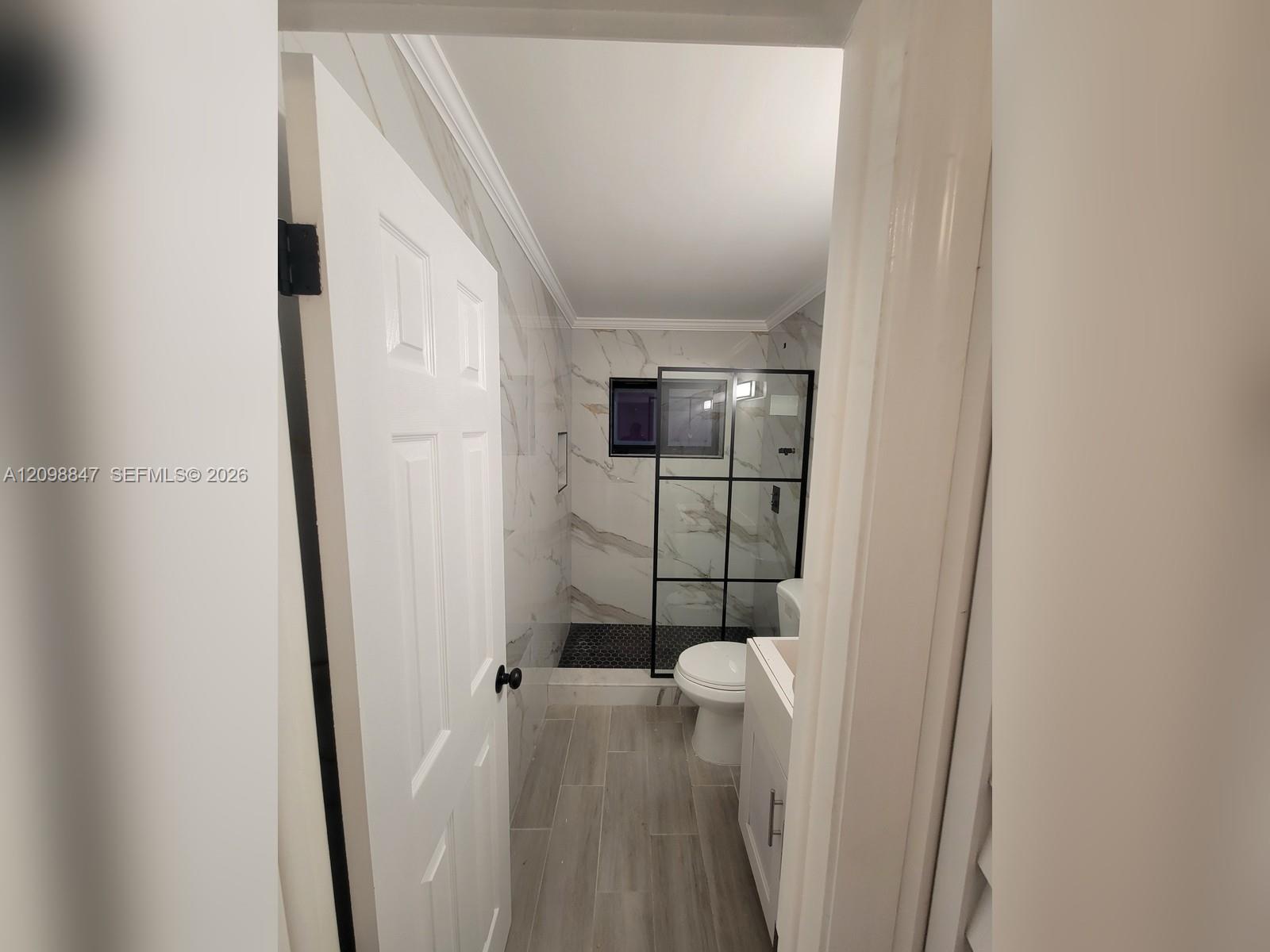 See details / 2583 sq. ft. $ 2026-10-01 0 Photo
