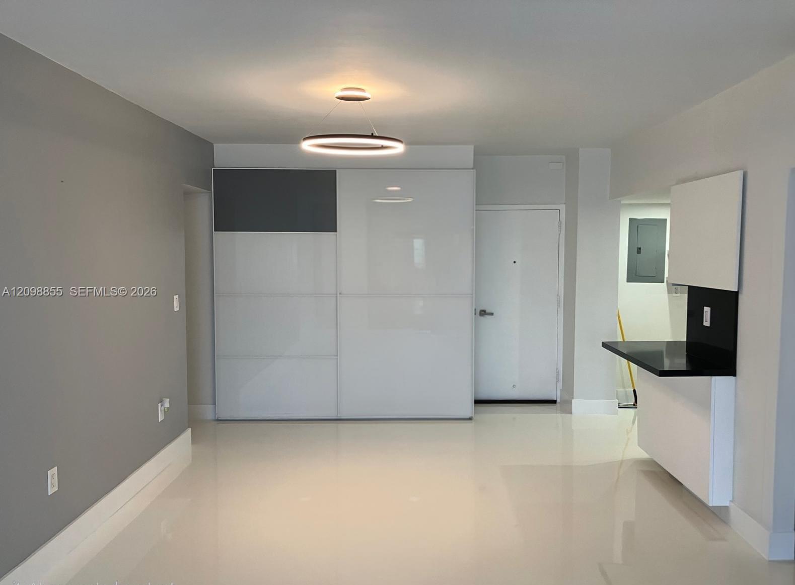 PH11 0 / 0 762 sq. ft. $ 2026-10-01 0 Photo