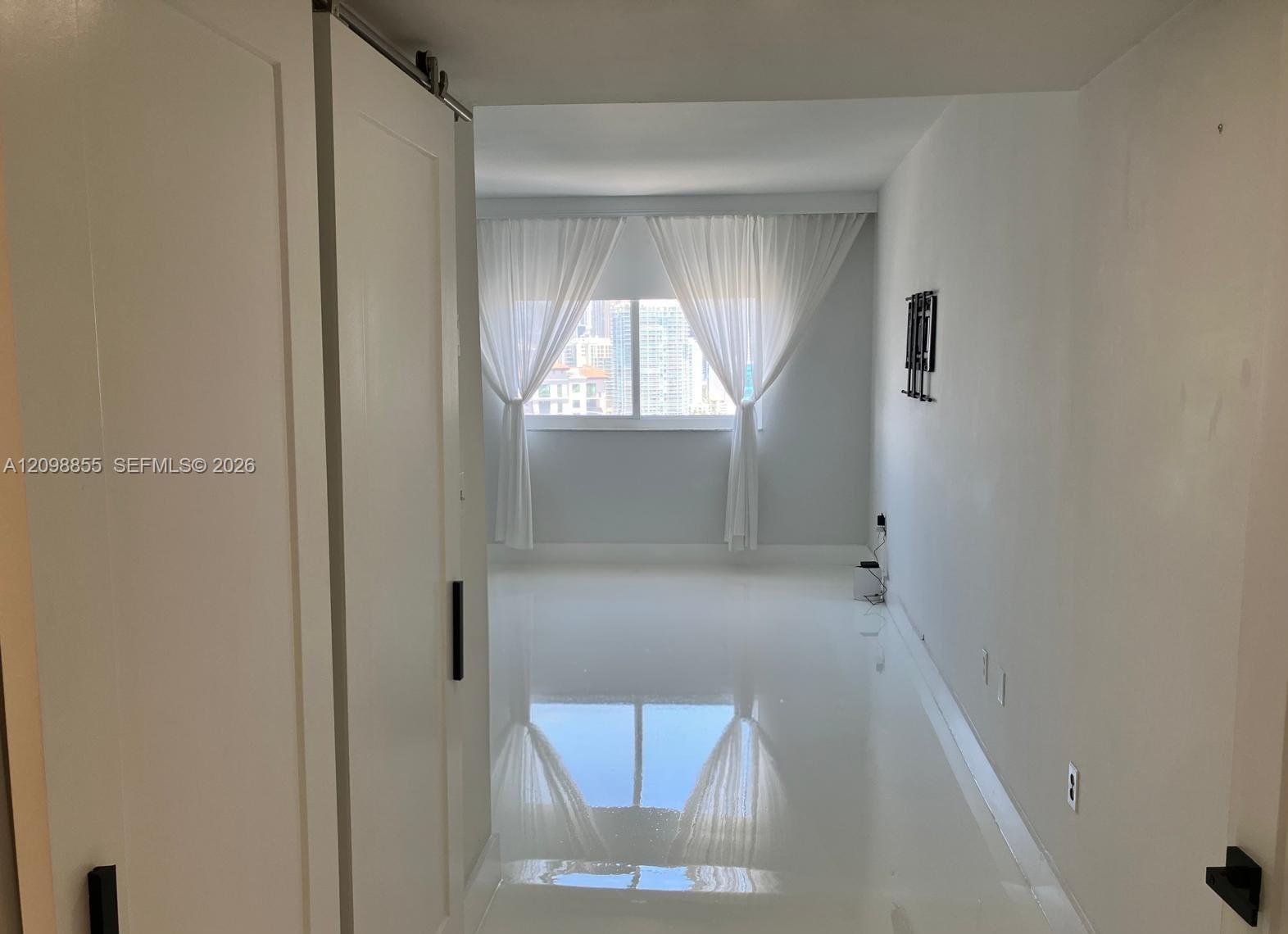 PH11 0 / 0 762 sq. ft. $ 2026-10-01 0 Photo