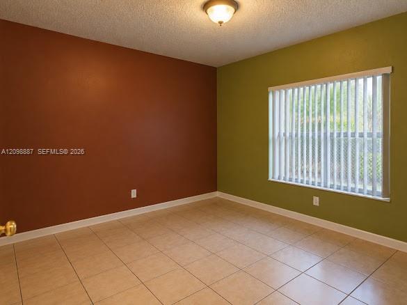 Ver detalles / sq. ft. $ 2026-10-01 0 foto