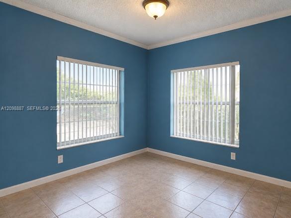 Ver detalles / sq. ft. $ 2026-10-01 0 foto