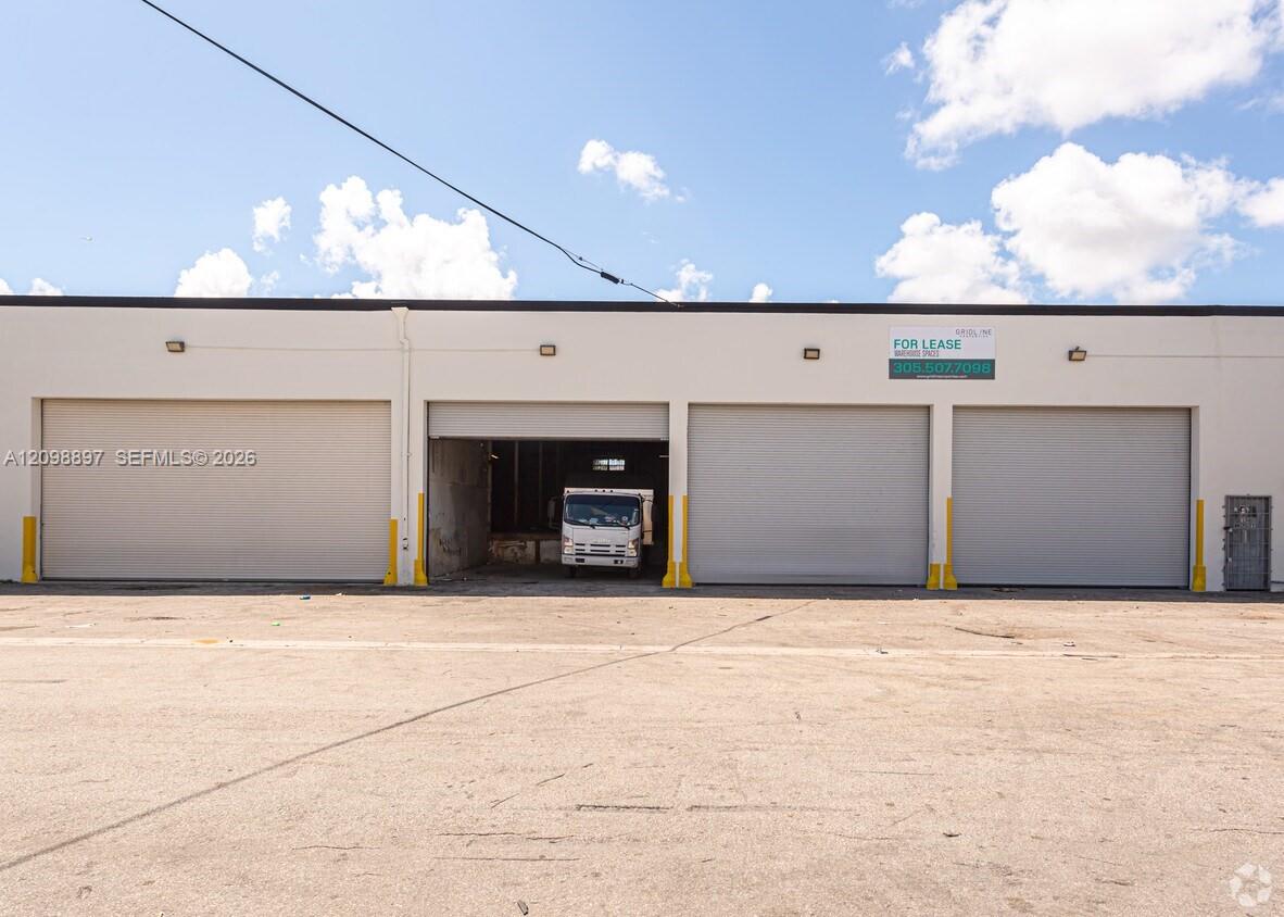   /   sq. ft. $ 2026-10-01 0 Photo