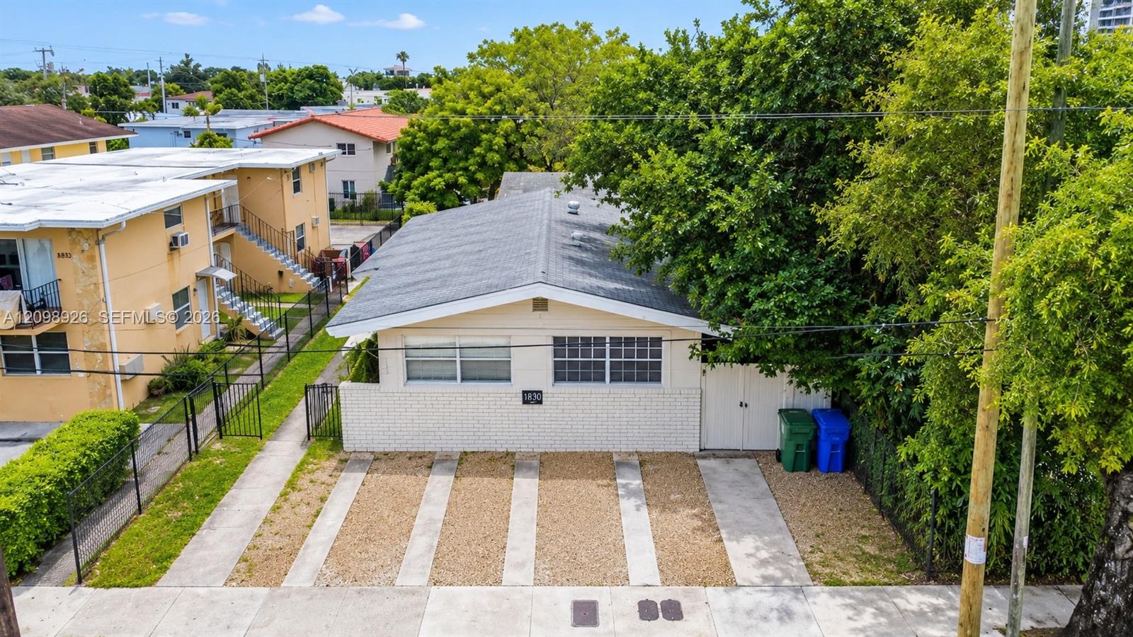 Ver detalles / 1566 sq. ft. $ 2026-10-01 0 foto