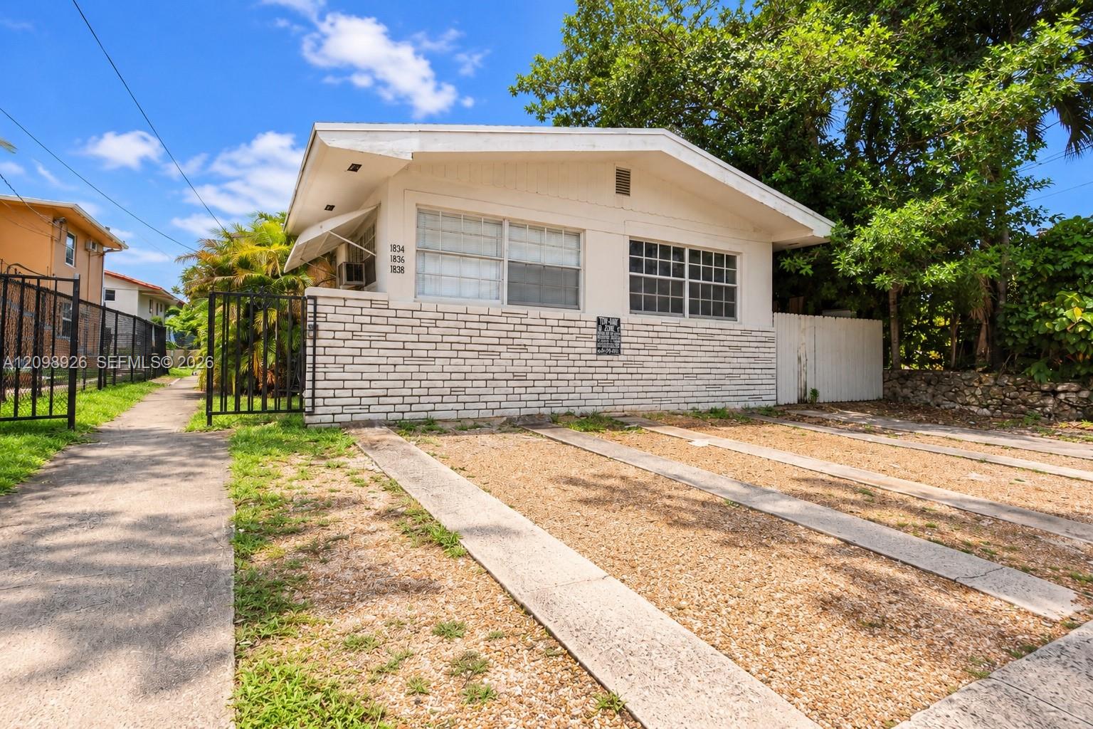 Ver detalles / 1566 sq. ft. $ 2026-10-01 0 foto