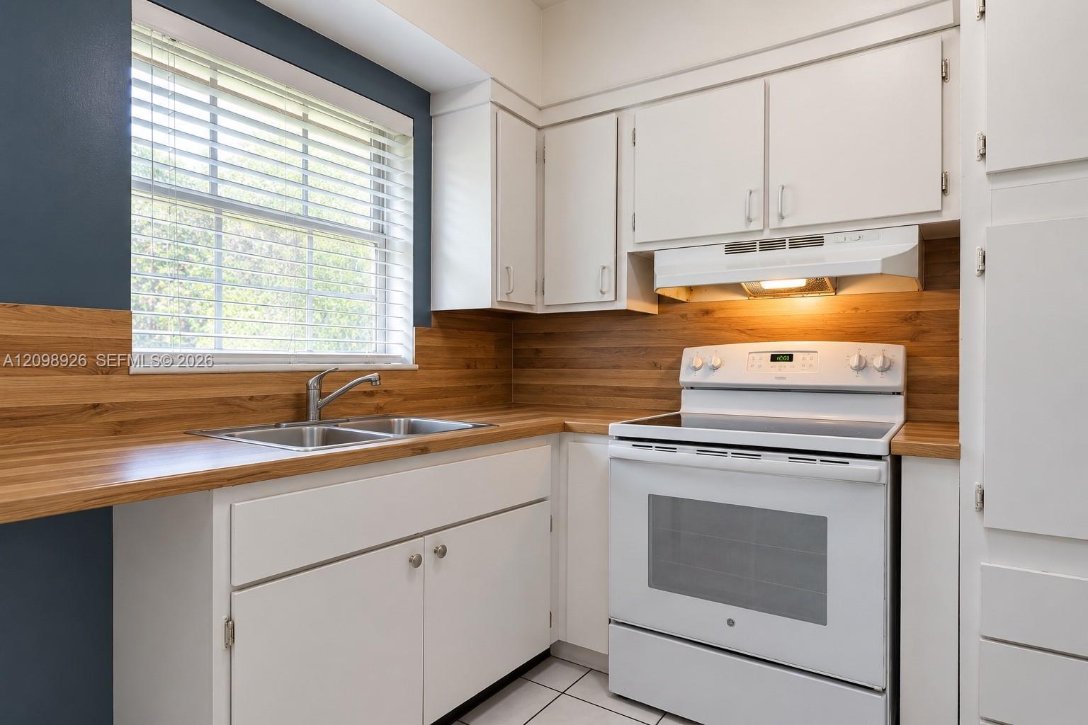 Ver detalles / 1566 sq. ft. $ 2026-10-01 0 foto