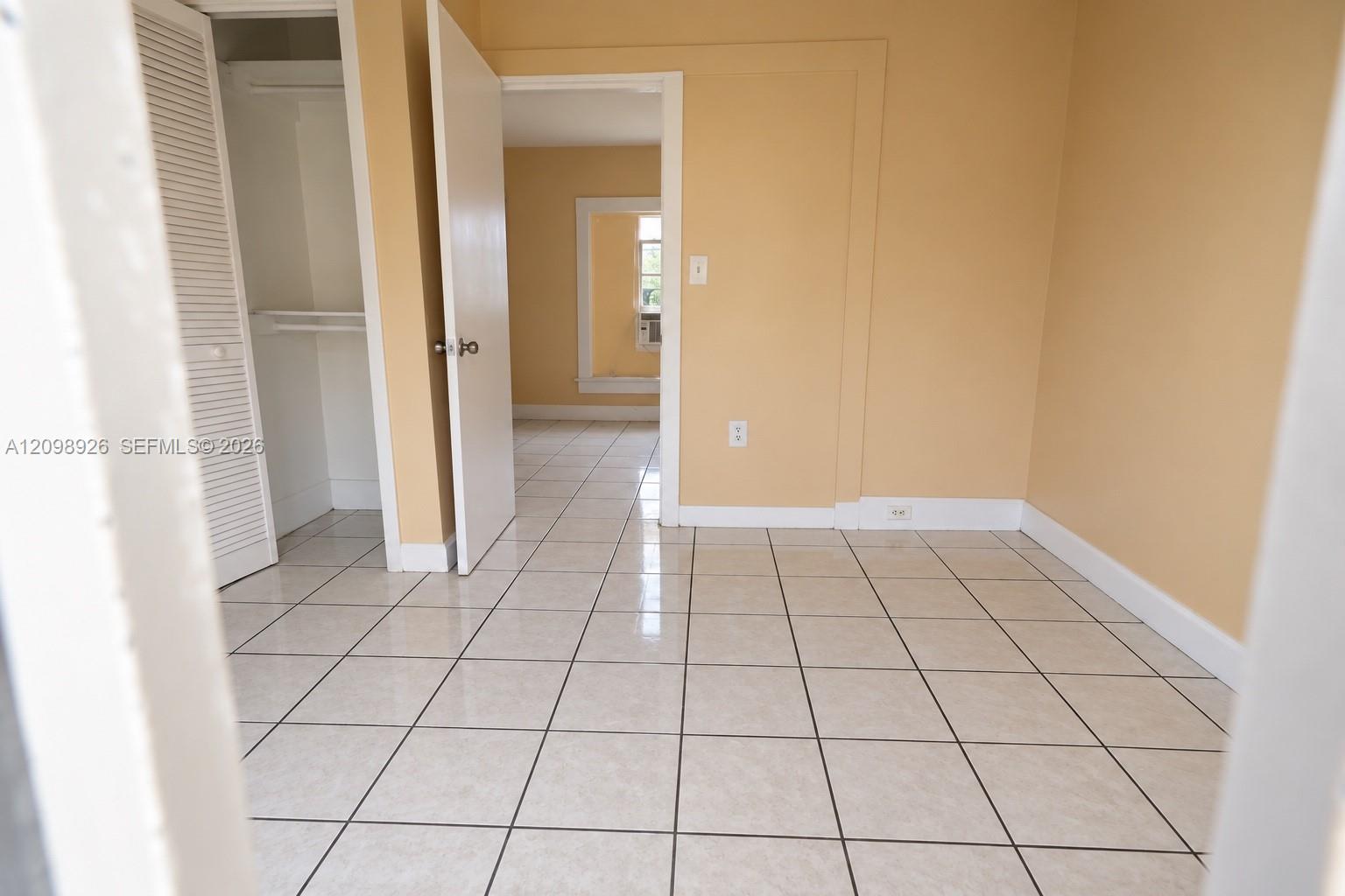 Ver detalles / 1566 sq. ft. $ 2026-10-01 0 foto
