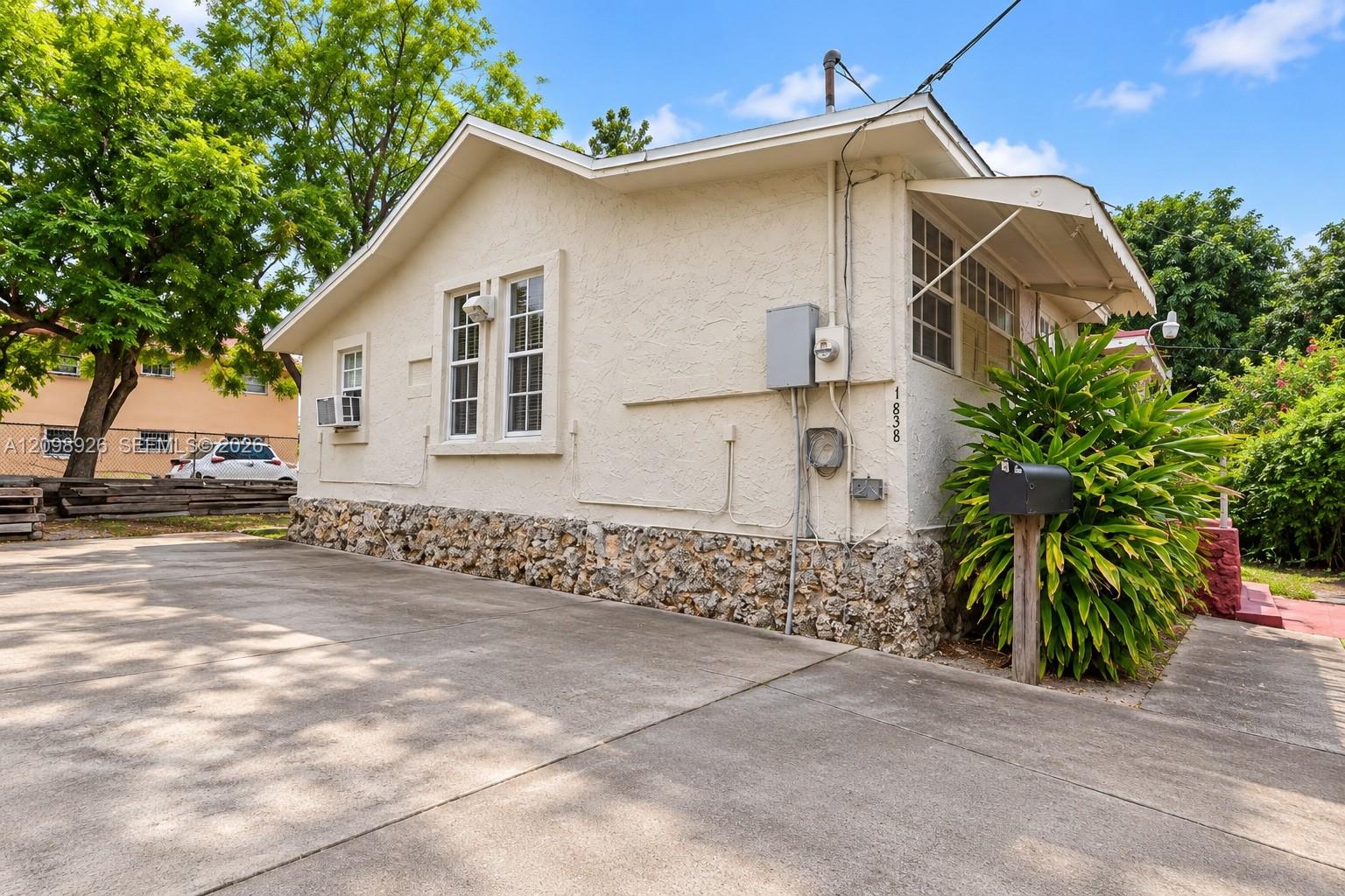 Ver detalles / 1566 sq. ft. $ 2026-10-01 0 foto
