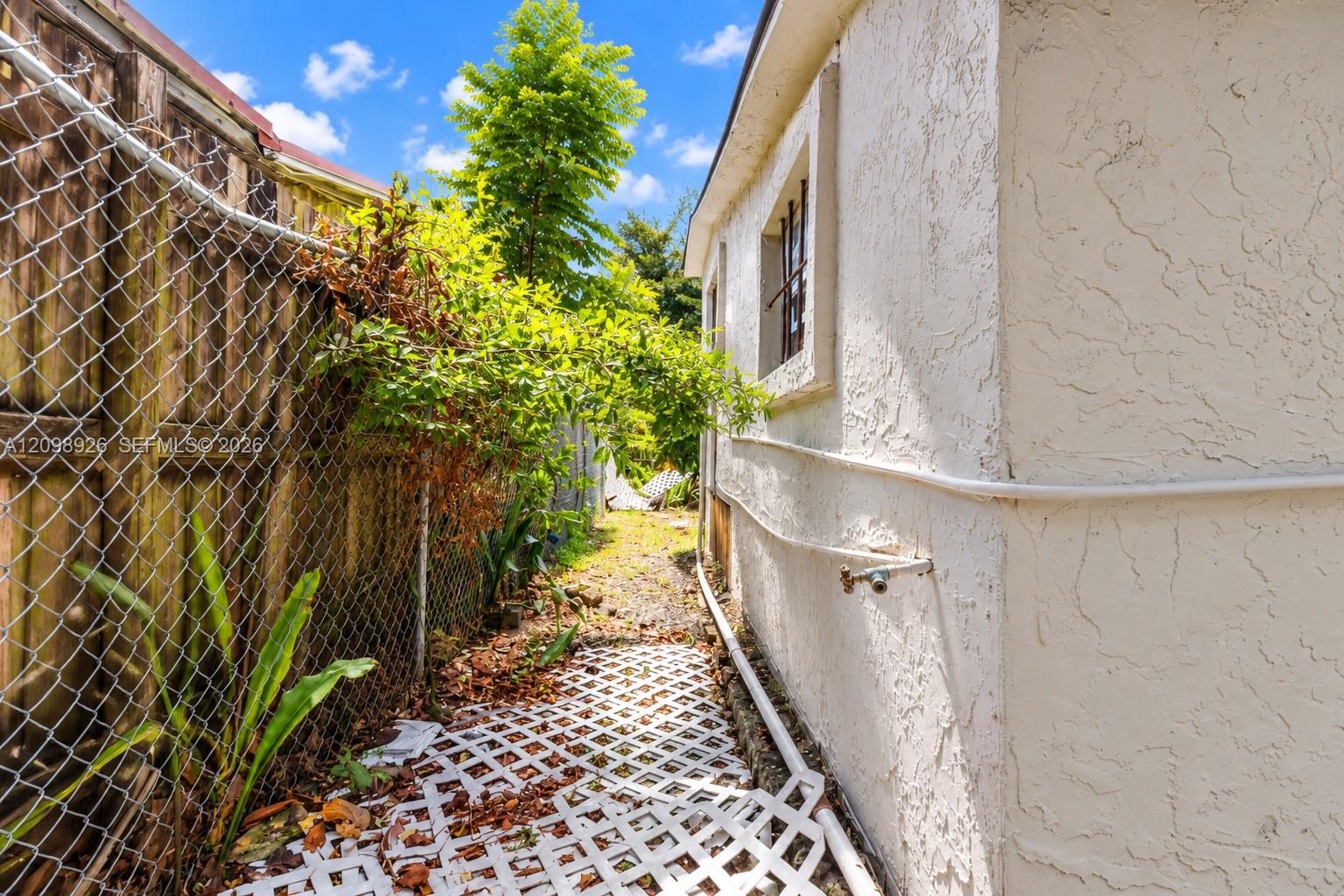 Ver detalles / 1566 sq. ft. $ 2026-10-01 0 foto