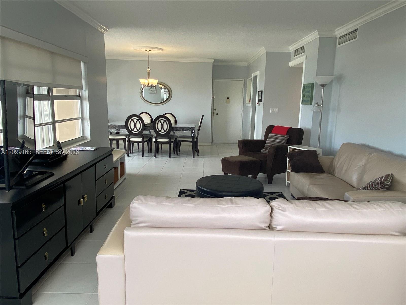 See details PHF 2 / 2 1275 sq. ft. $ 2026-10-01 0 Photo