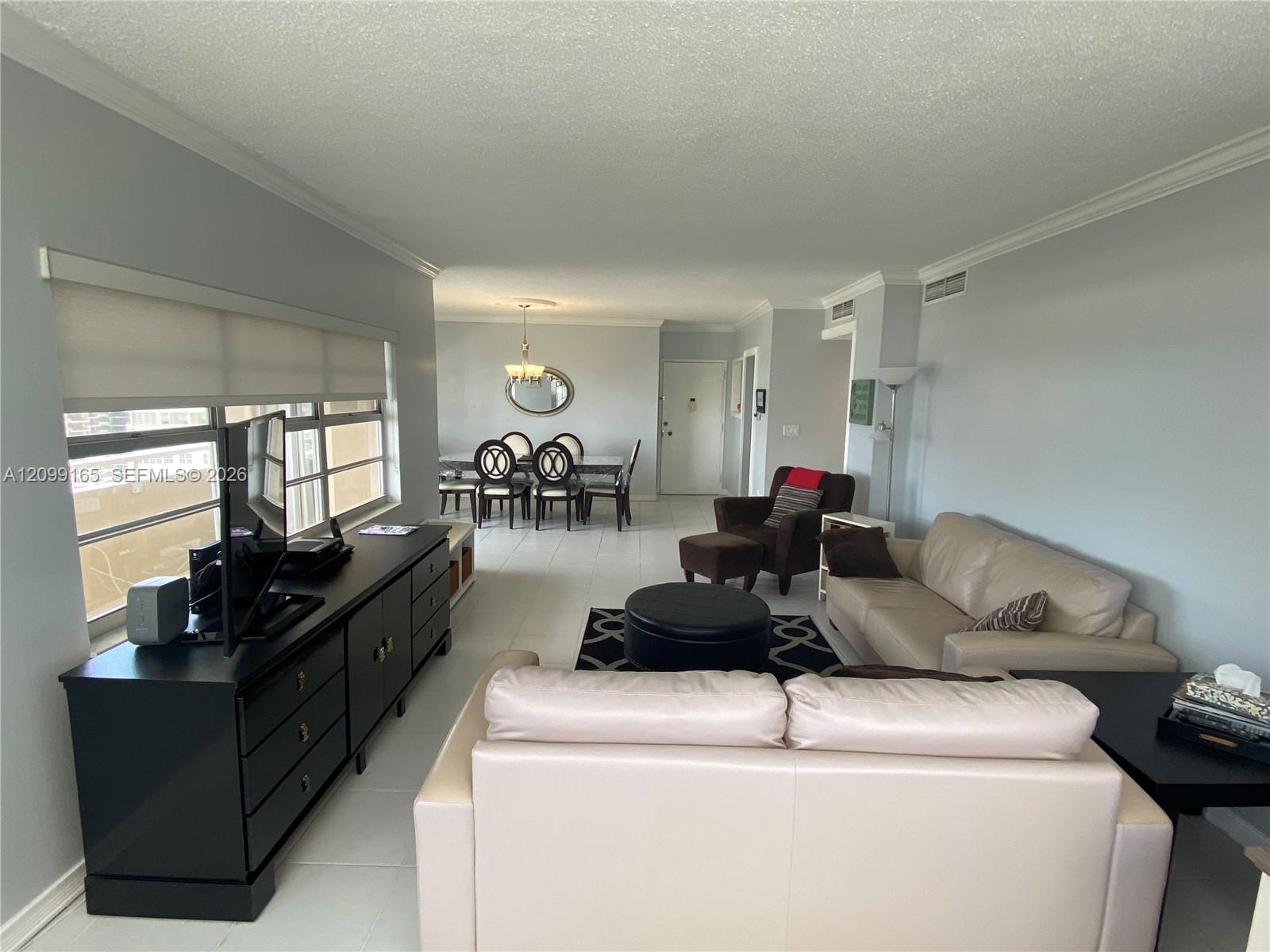 See details PHF 2 / 2 1275 sq. ft. $ 2026-10-01 0 Photo
