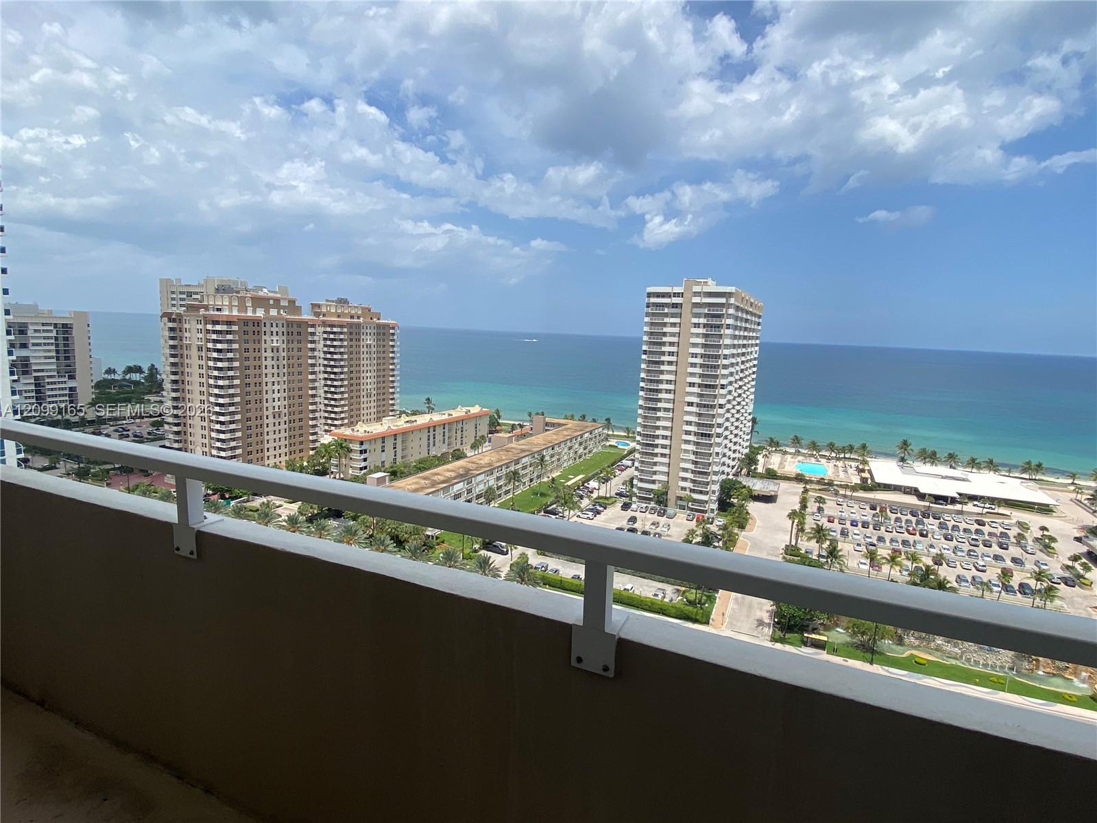 See details PHF 2 / 2 1275 sq. ft. $ 2026-10-01 0 Photo