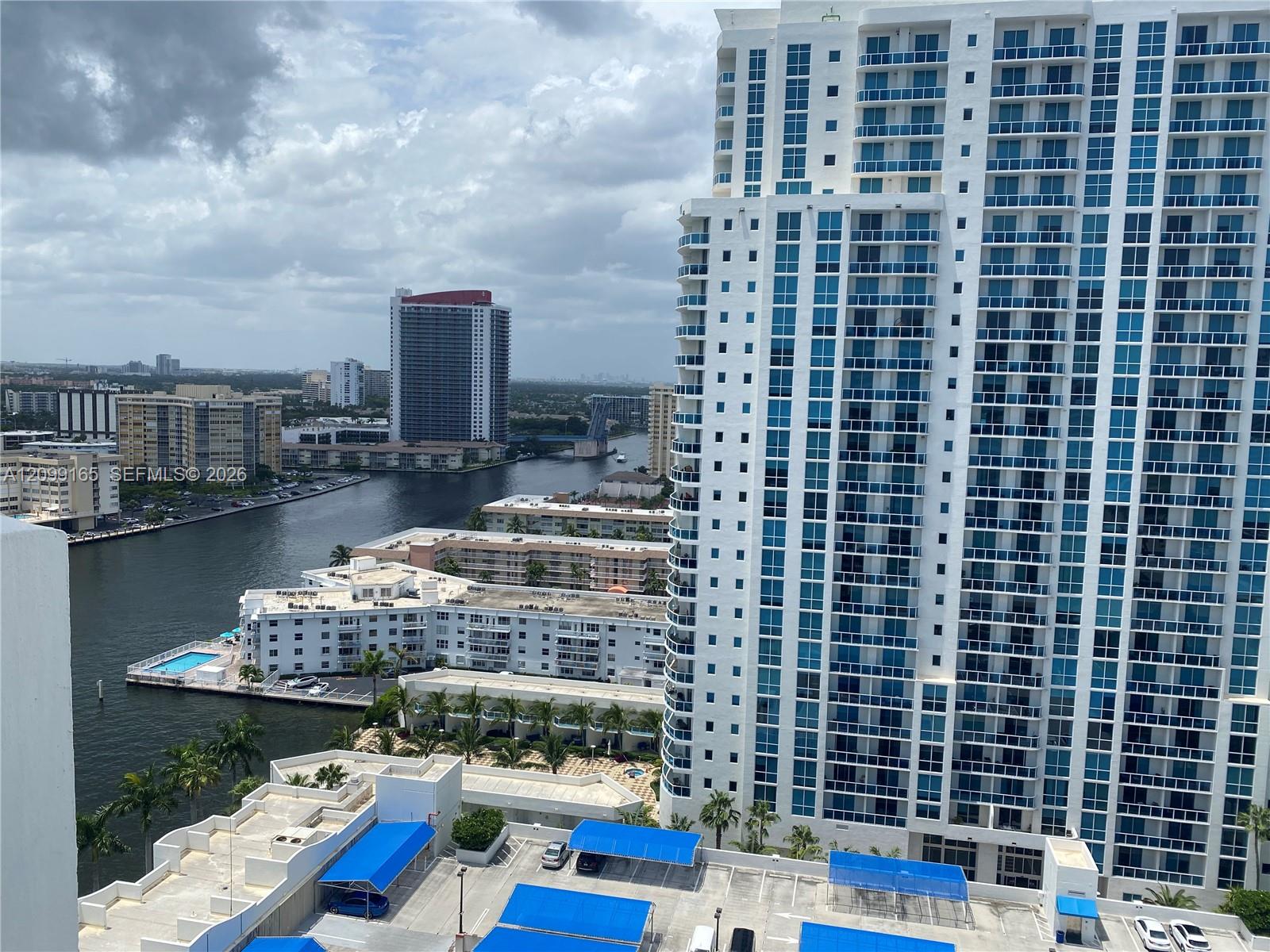 See details PHF 2 / 2 1275 sq. ft. $ 2026-10-01 0 Photo