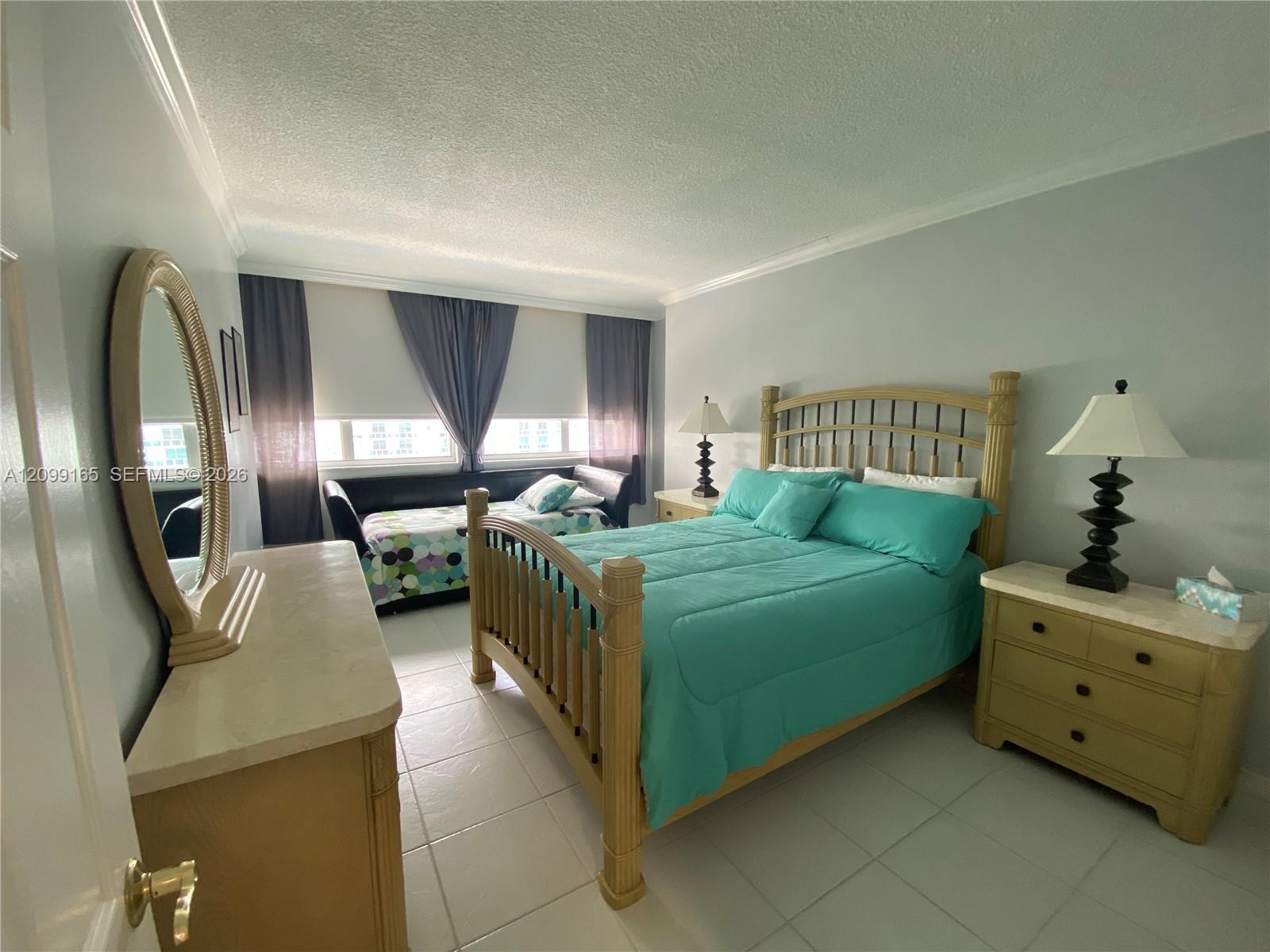 See details PHF 2 / 2 1275 sq. ft. $ 2026-10-01 0 Photo