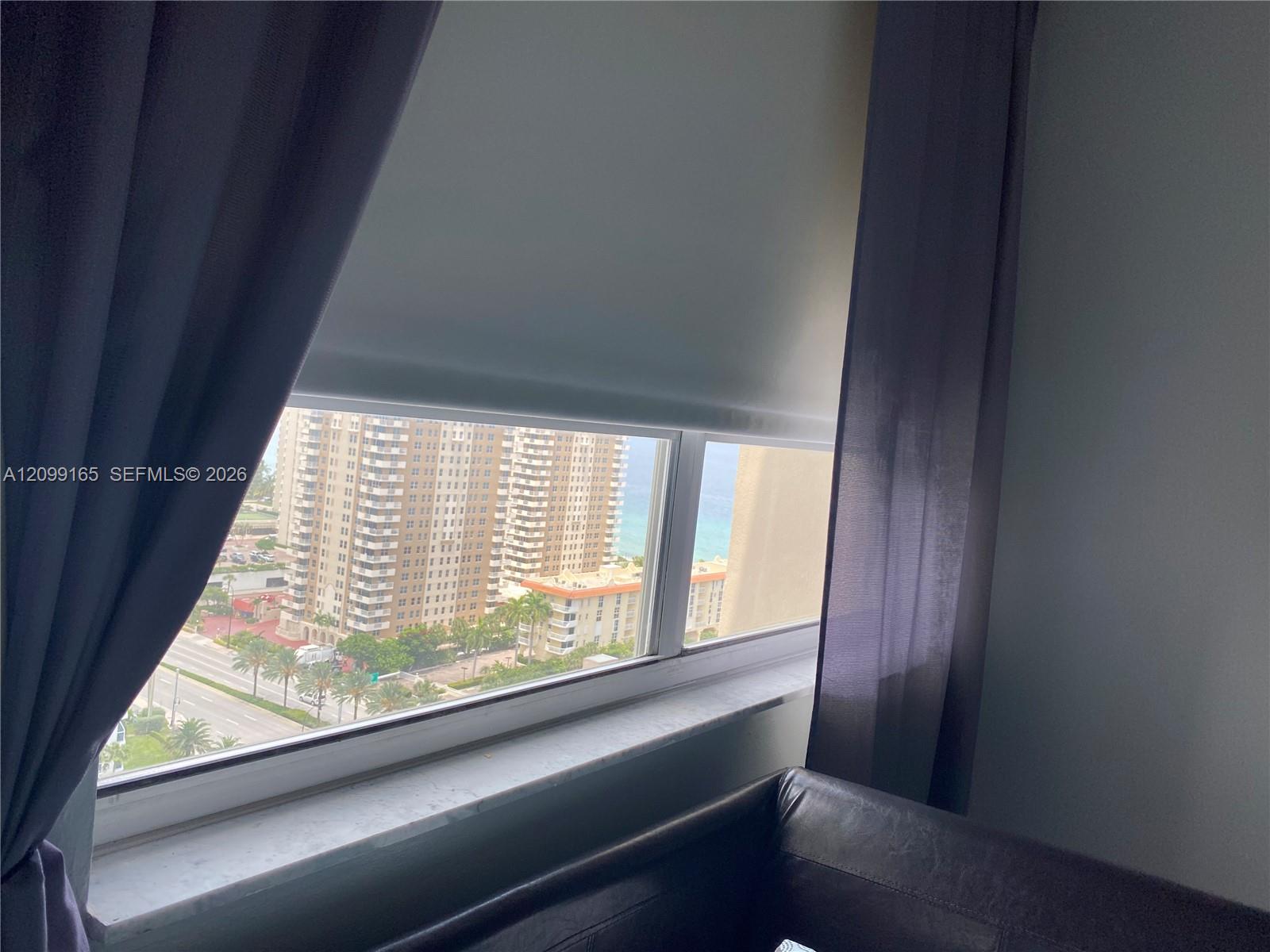 See details PHF 2 / 2 1275 sq. ft. $ 2026-10-01 0 Photo
