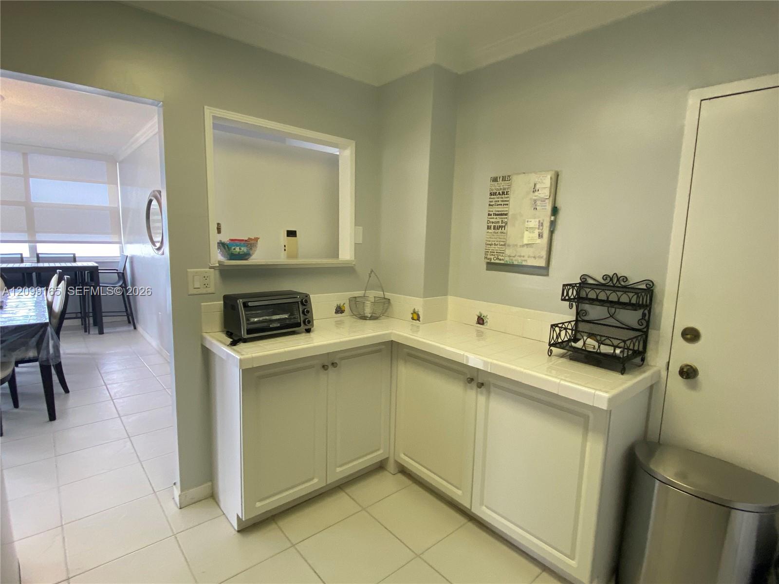 See details PHF 2 / 2 1275 sq. ft. $ 2026-10-01 0 Photo
