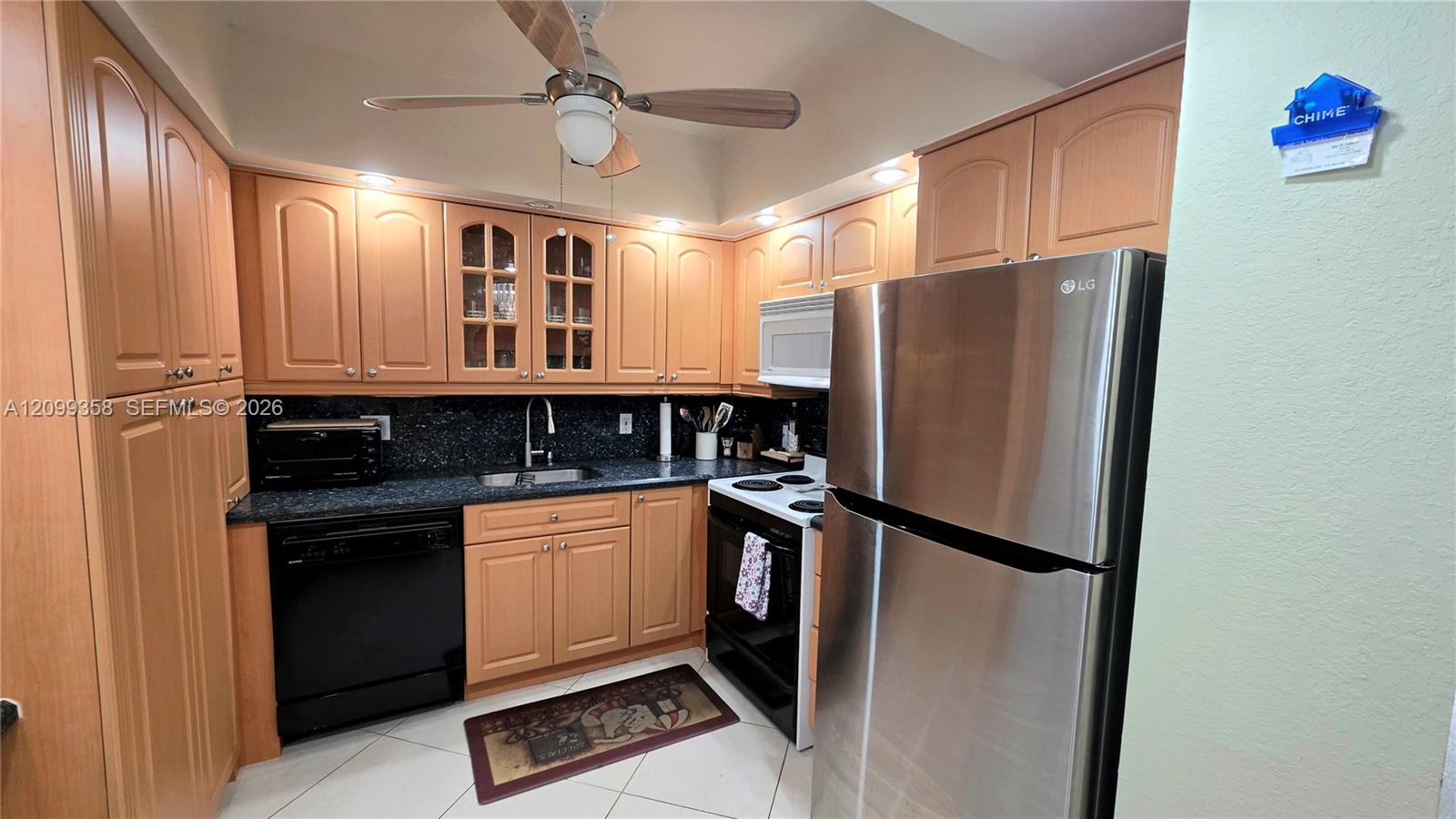 See details 6G 2 / 2 1240 sq. ft. $ 2026-10-02 0 Photo
