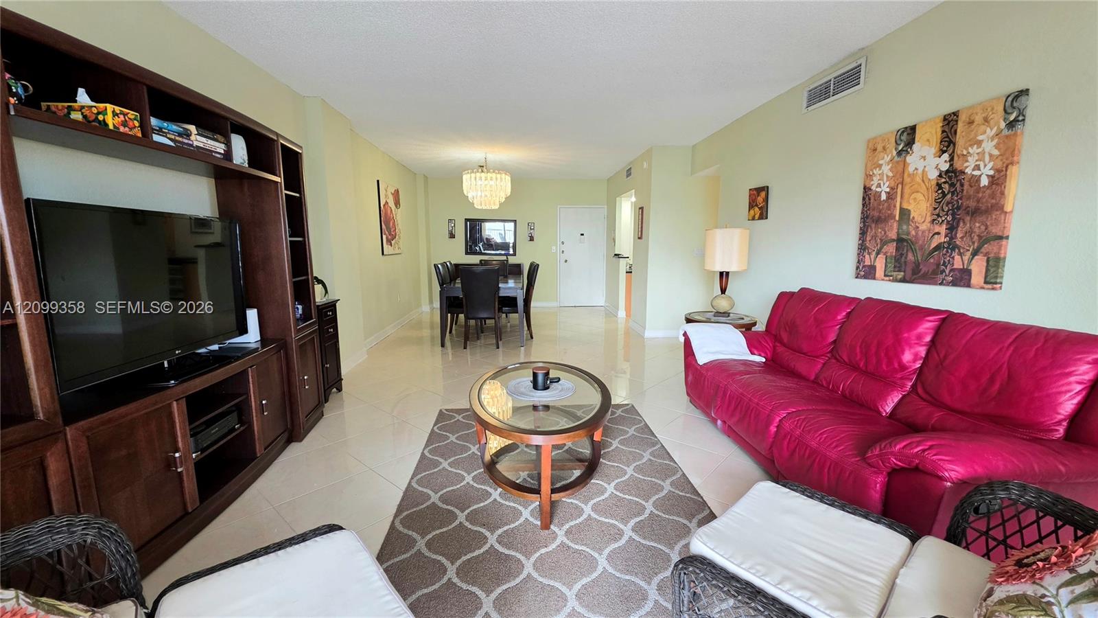 See details 6G 2 / 2 1240 sq. ft. $ 2026-10-02 0 Photo