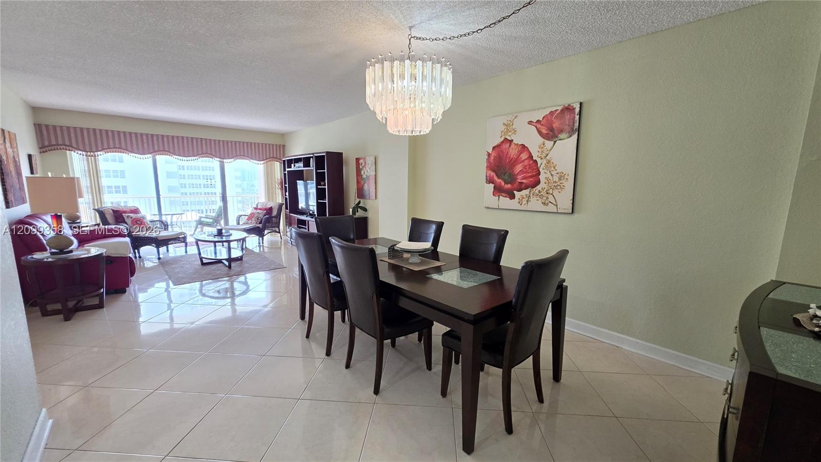 See details 6G 2 / 2 1240 sq. ft. $ 2026-10-02 0 Photo