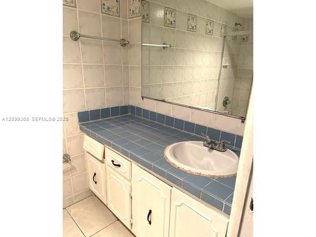 110 2 / 2 1100 sq. ft. $ 2026-10-02 0 Photo