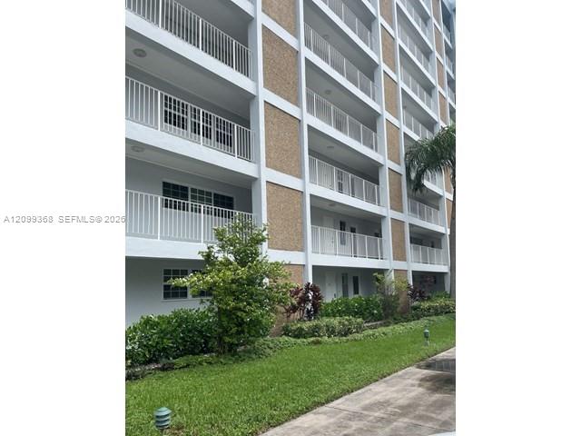 110 2 / 2 1100 sq. ft. $ 2026-10-02 0 Photo