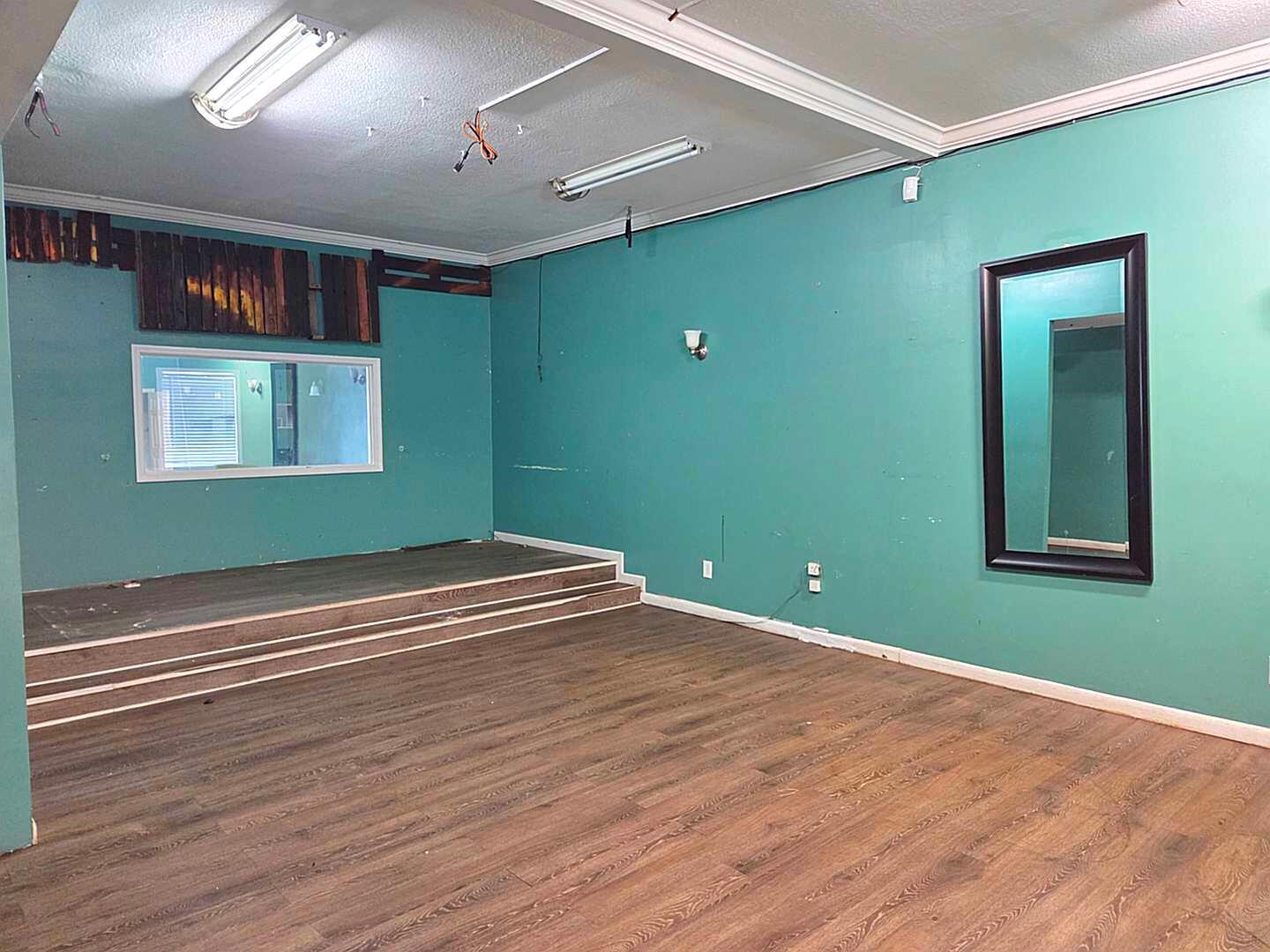   / 0  sq. ft. $ 2026-10-03 0 Photo
