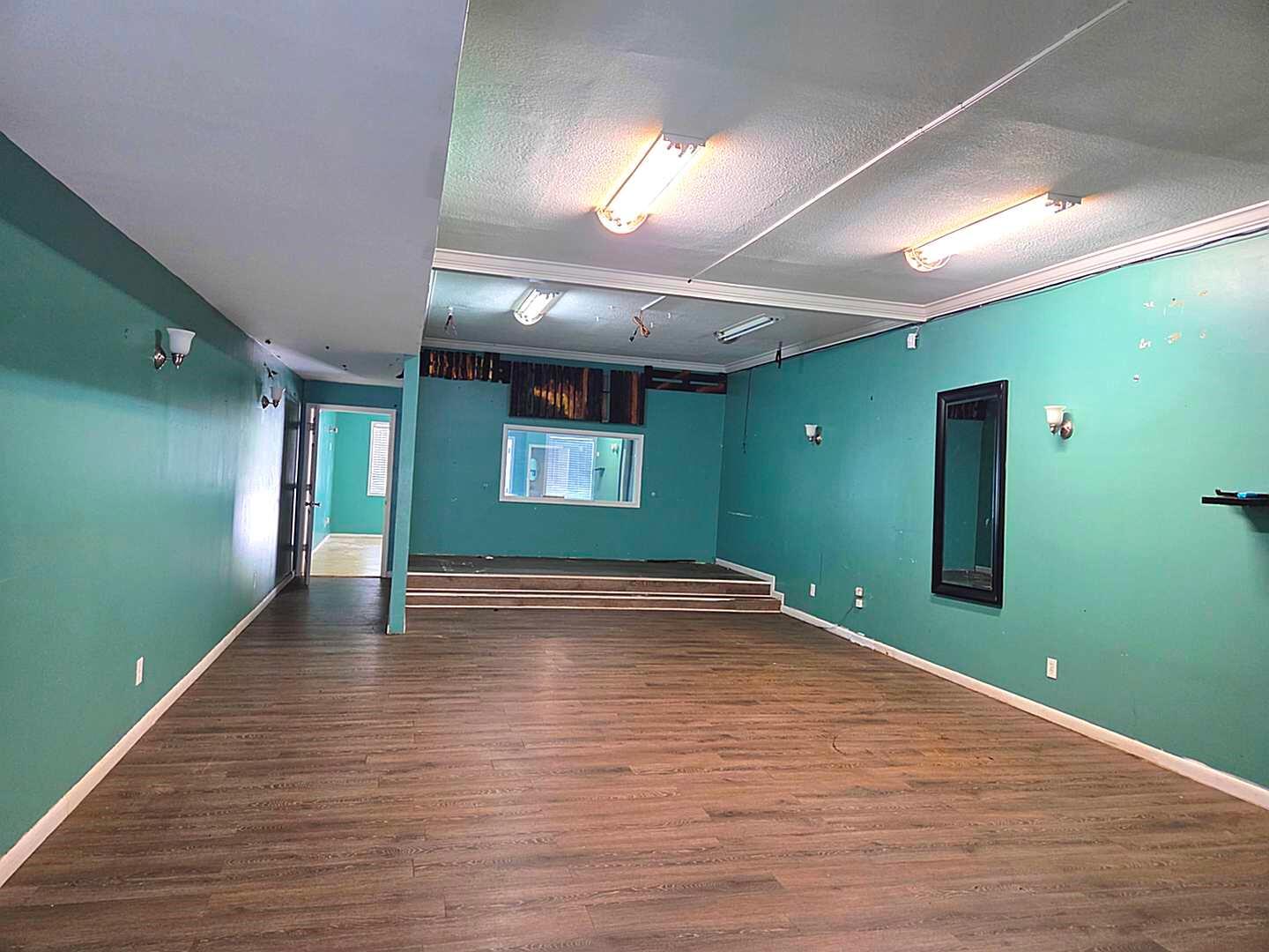   / 0  sq. ft. $ 2026-10-03 0 Photo