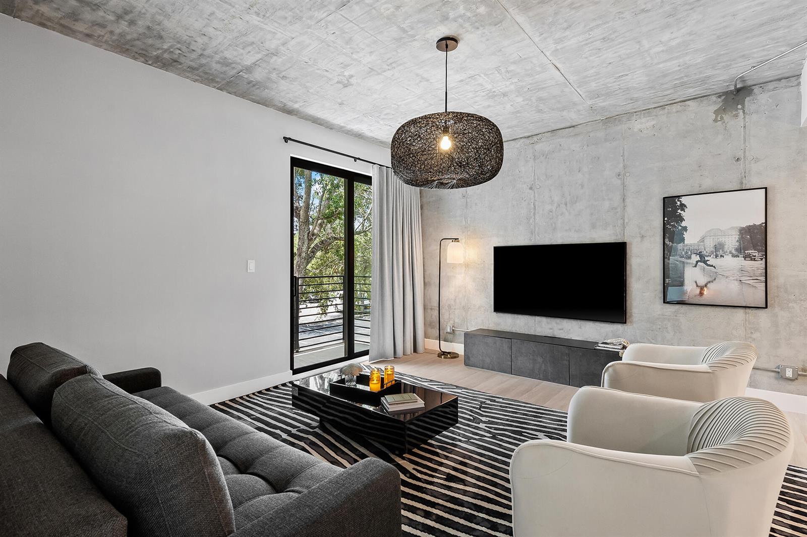   / 0  sq. ft. $ 2026-10-03 0 foto