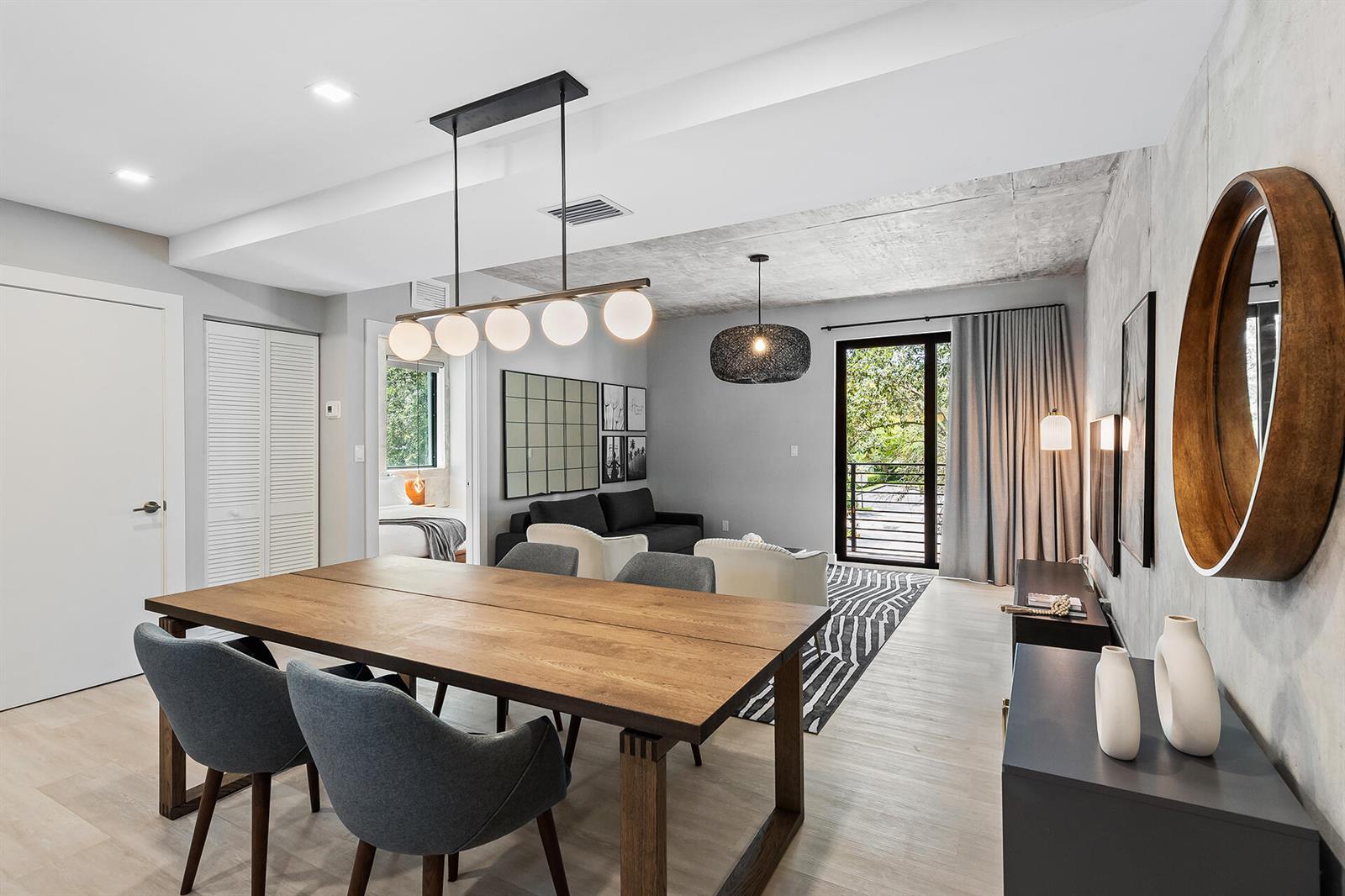   / 0  sq. ft. $ 2026-10-03 0 foto