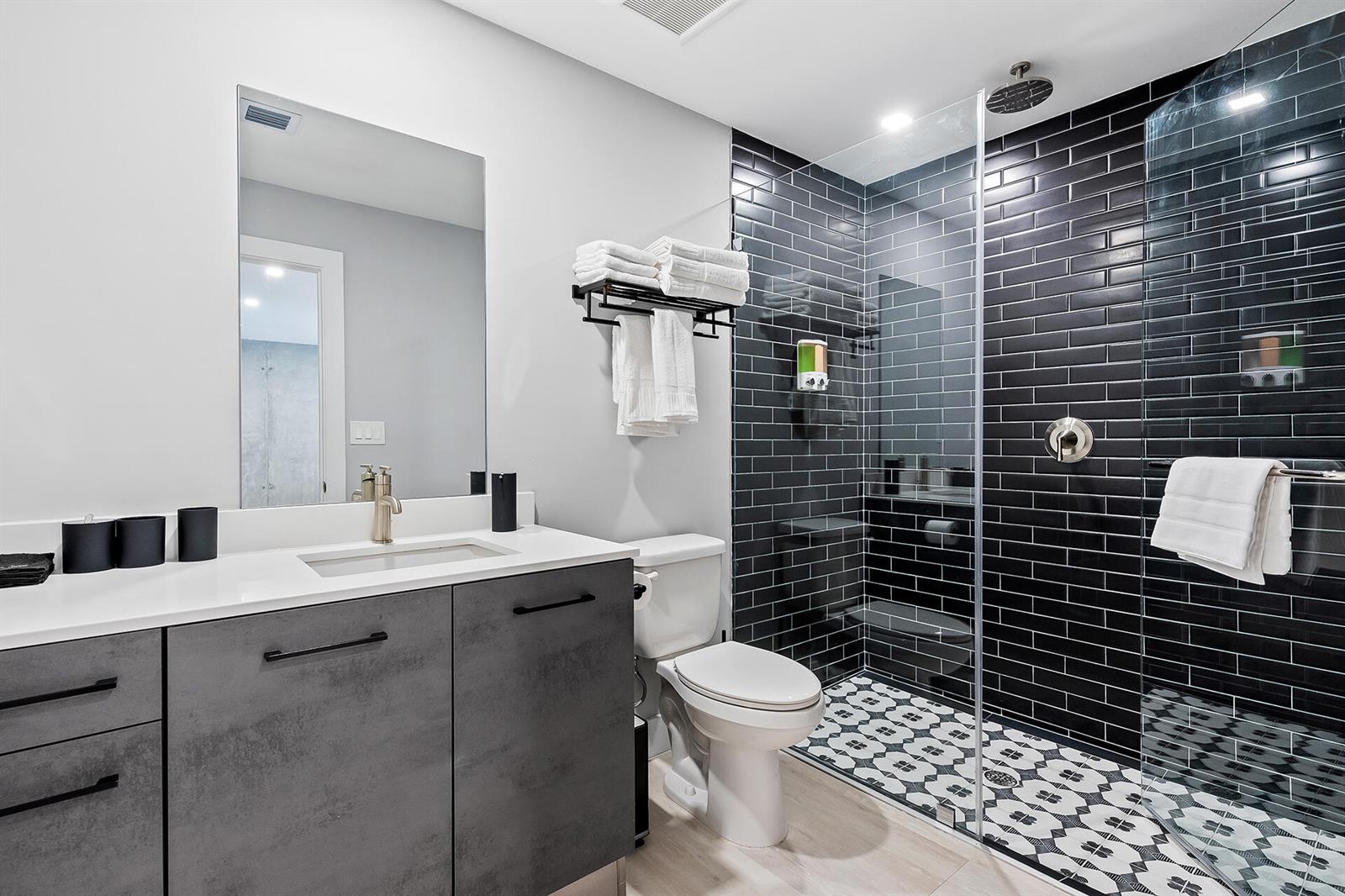   / 0  sq. ft. $ 2026-10-03 0 foto