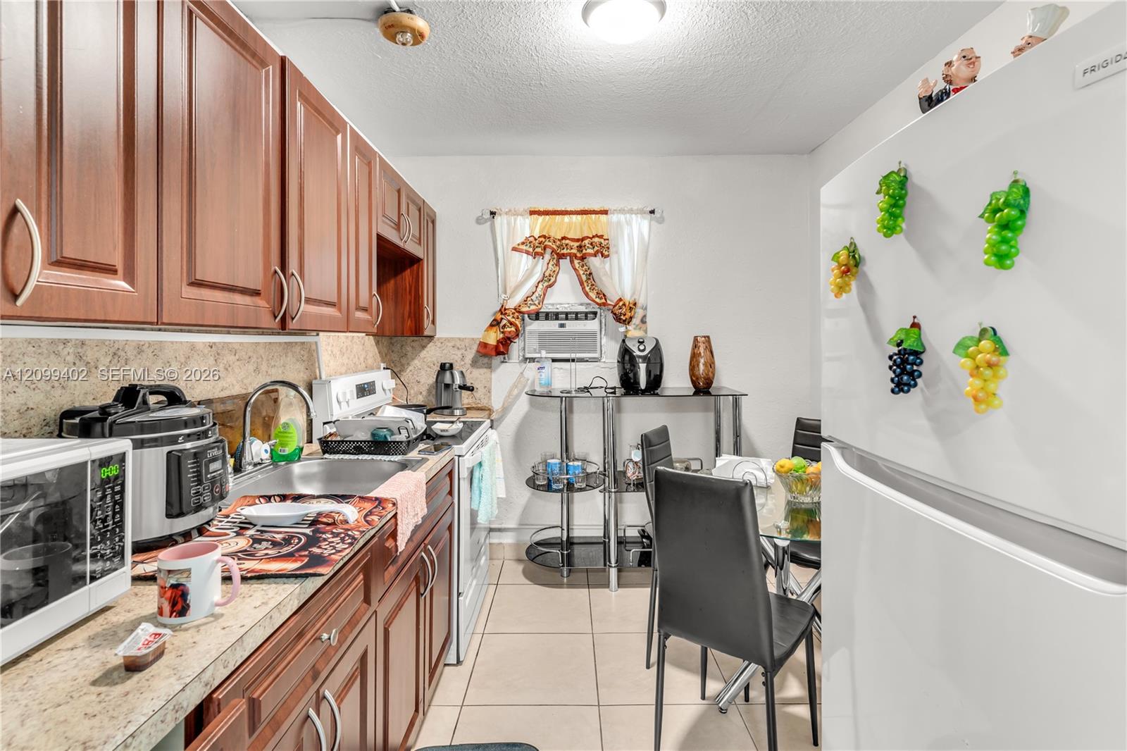   /  2664 sq. ft. $ 2026-10-02 0 foto