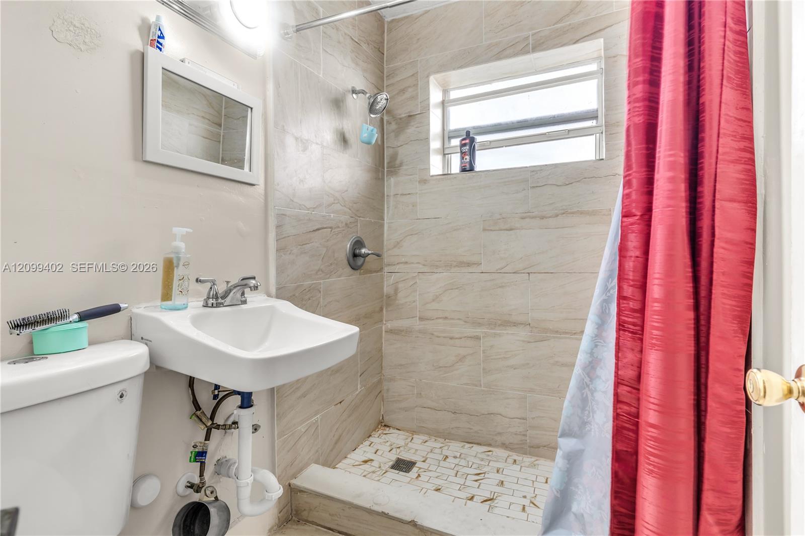   /  2664 sq. ft. $ 2026-10-02 0 foto