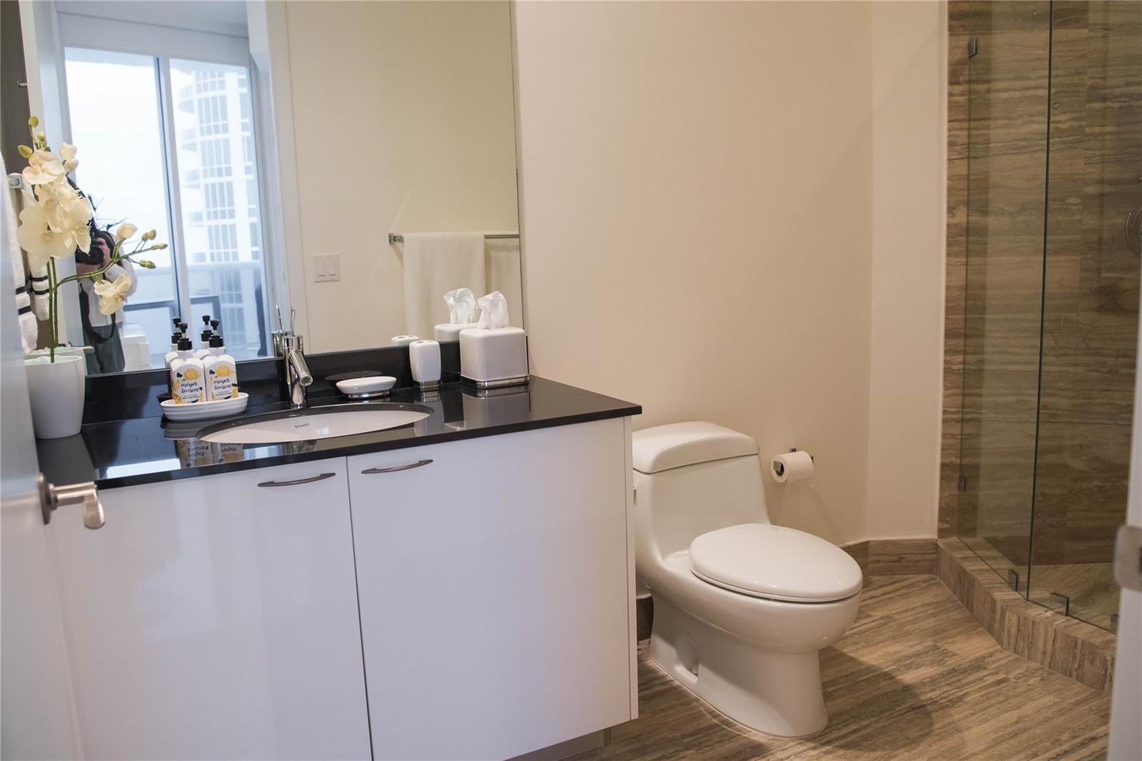 3603 3 / 3 1962 sq. ft. $ 2026-10-04 0 foto