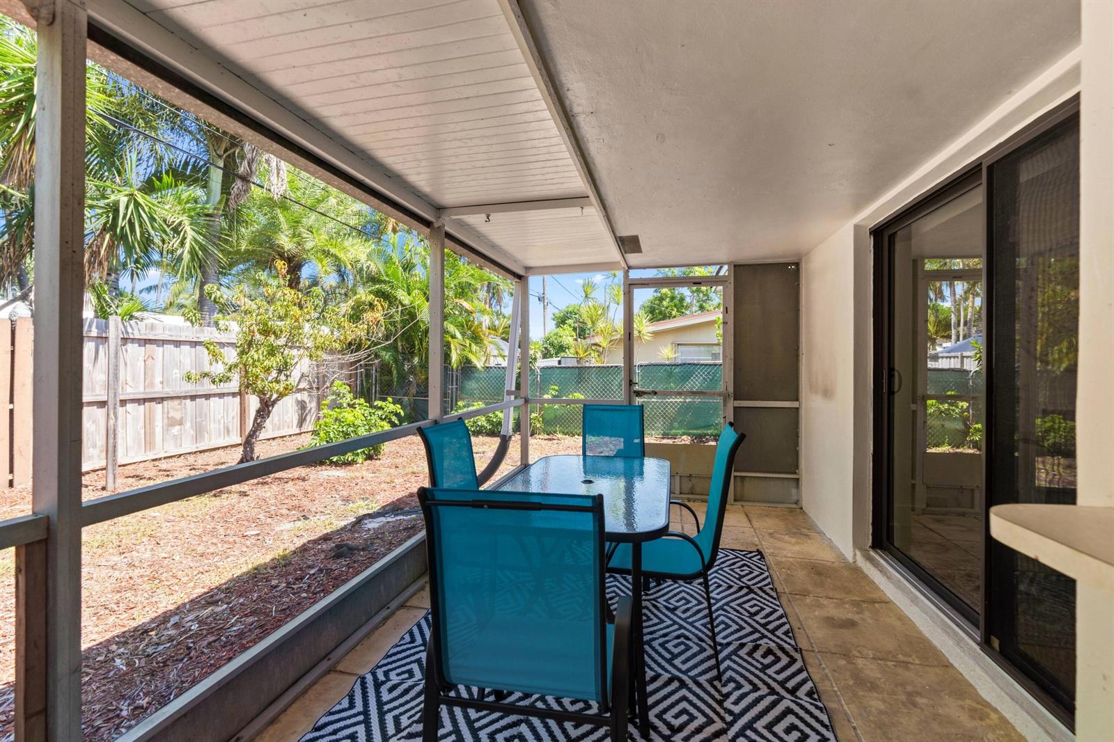   / 0 2500 sq. ft. $ 2026-10-04 0 foto