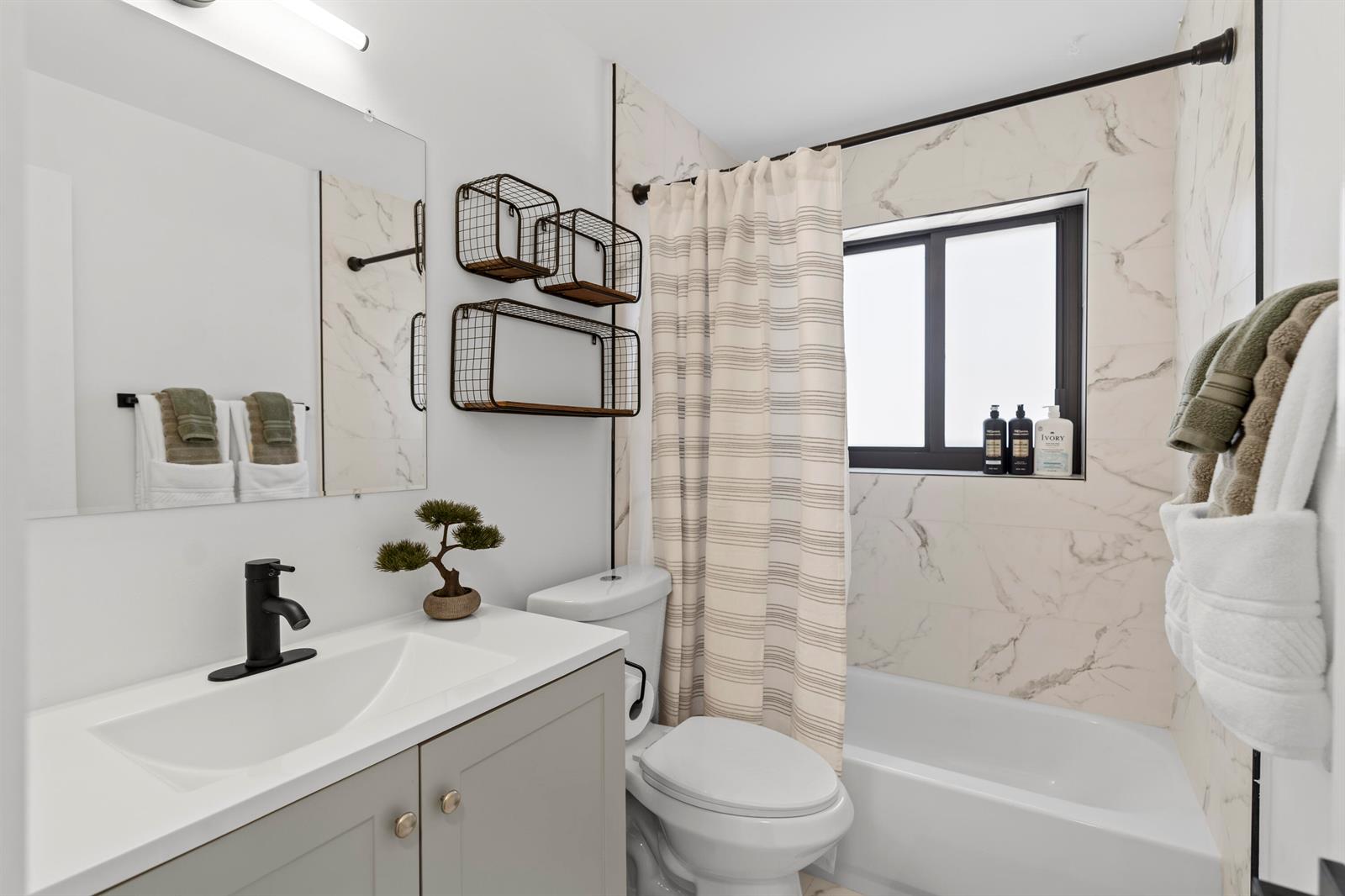  / 0 2500 sq. ft. $ 2026-10-04 0 foto