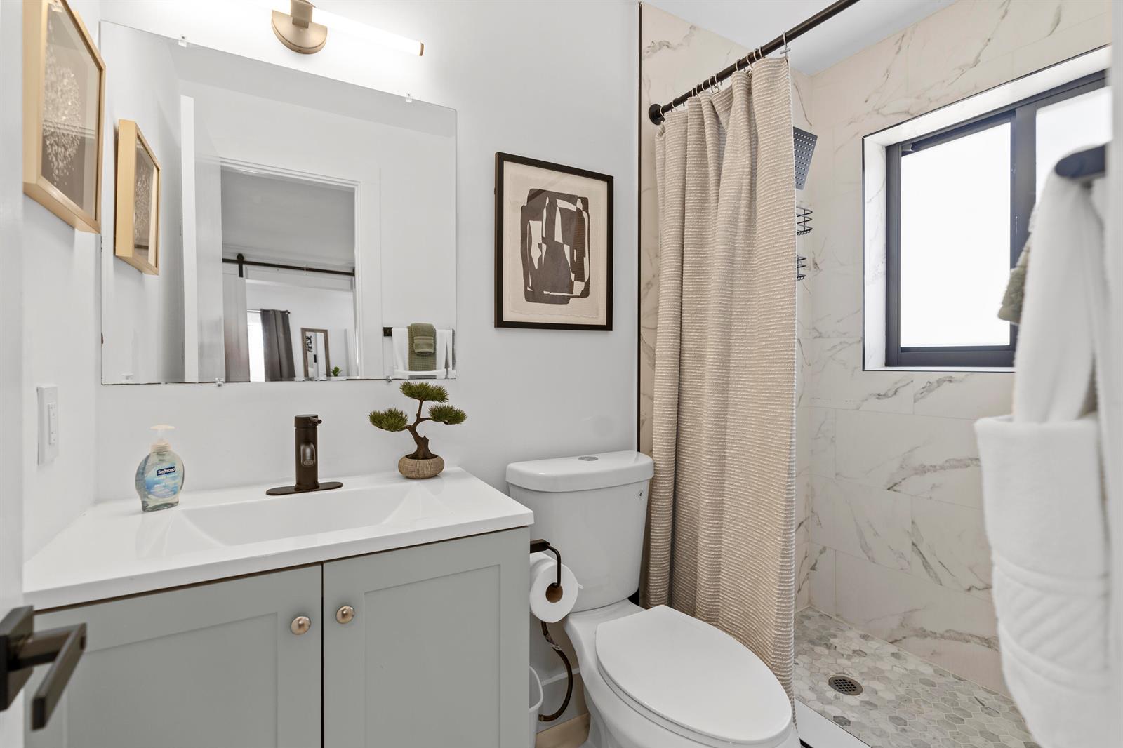   / 0 2500 sq. ft. $ 2026-10-04 0 foto