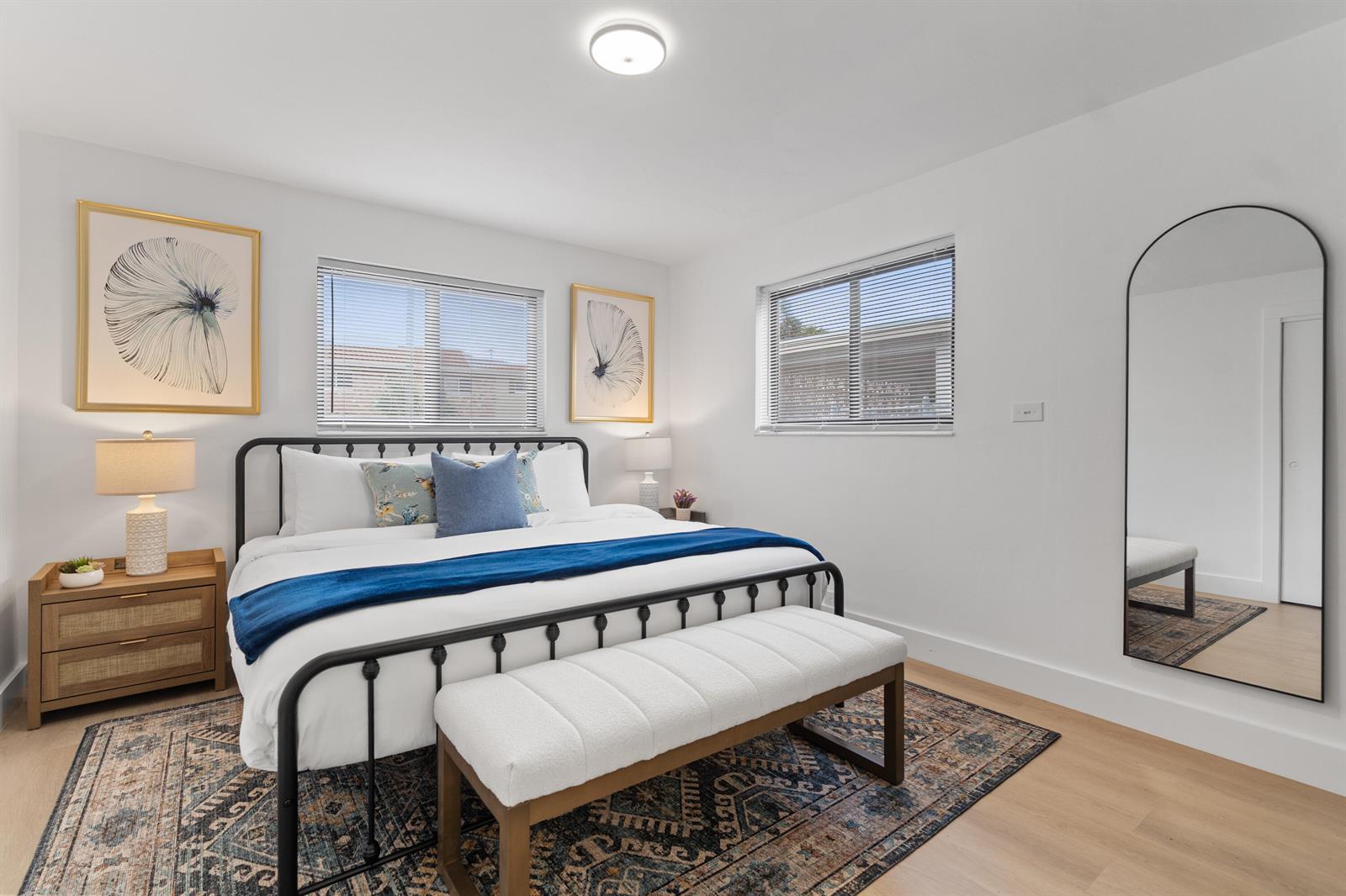   / 0 2500 sq. ft. $ 2026-10-04 0 foto