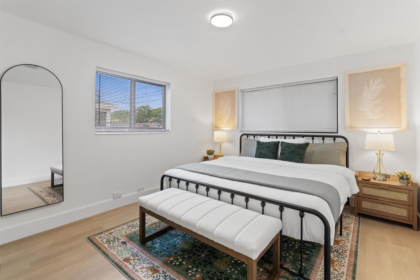   / 0 2500 sq. ft. $ 2026-10-04 0 foto