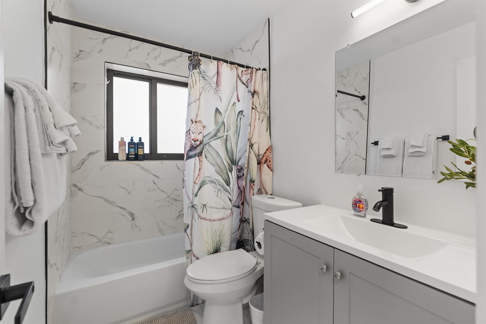   / 0 2500 sq. ft. $ 2026-10-04 0 foto