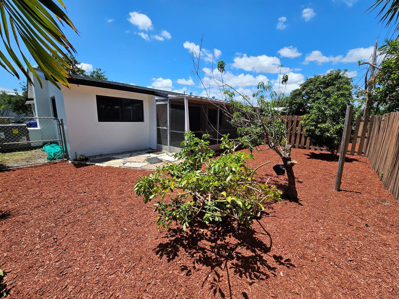   / 0 2500 sq. ft. $ 2026-10-04 0 foto