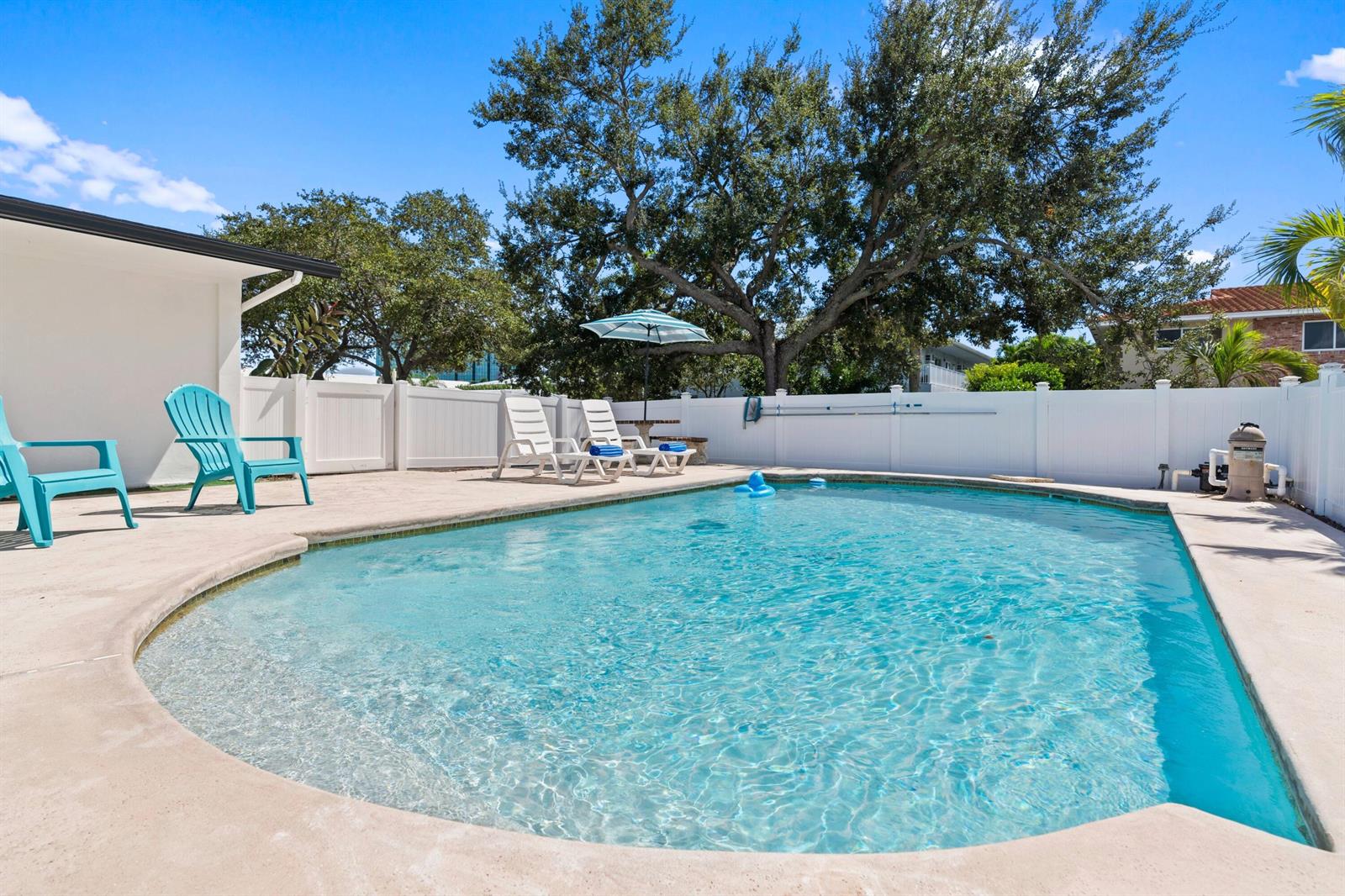   / 0 2500 sq. ft. $ 2026-10-04 0 foto